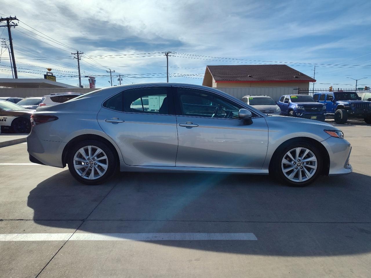 Toyota Camry LE 4D Sedan 2023