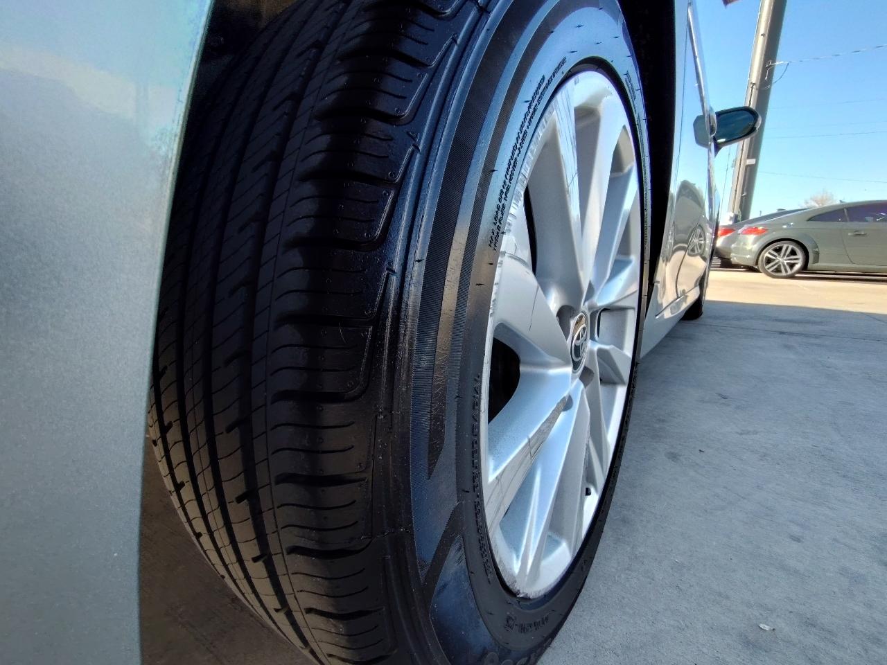 Toyota Camry LE 4D Sedan 2023