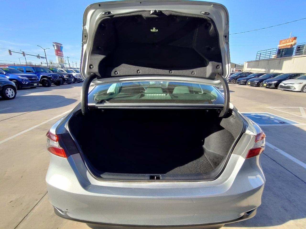 Toyota Camry LE 4D Sedan 2023