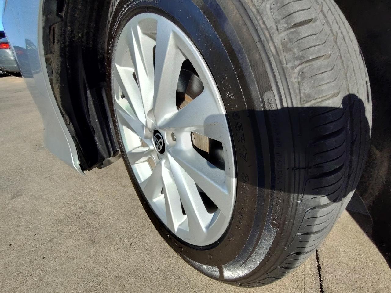 Toyota Camry LE 4D Sedan 2023