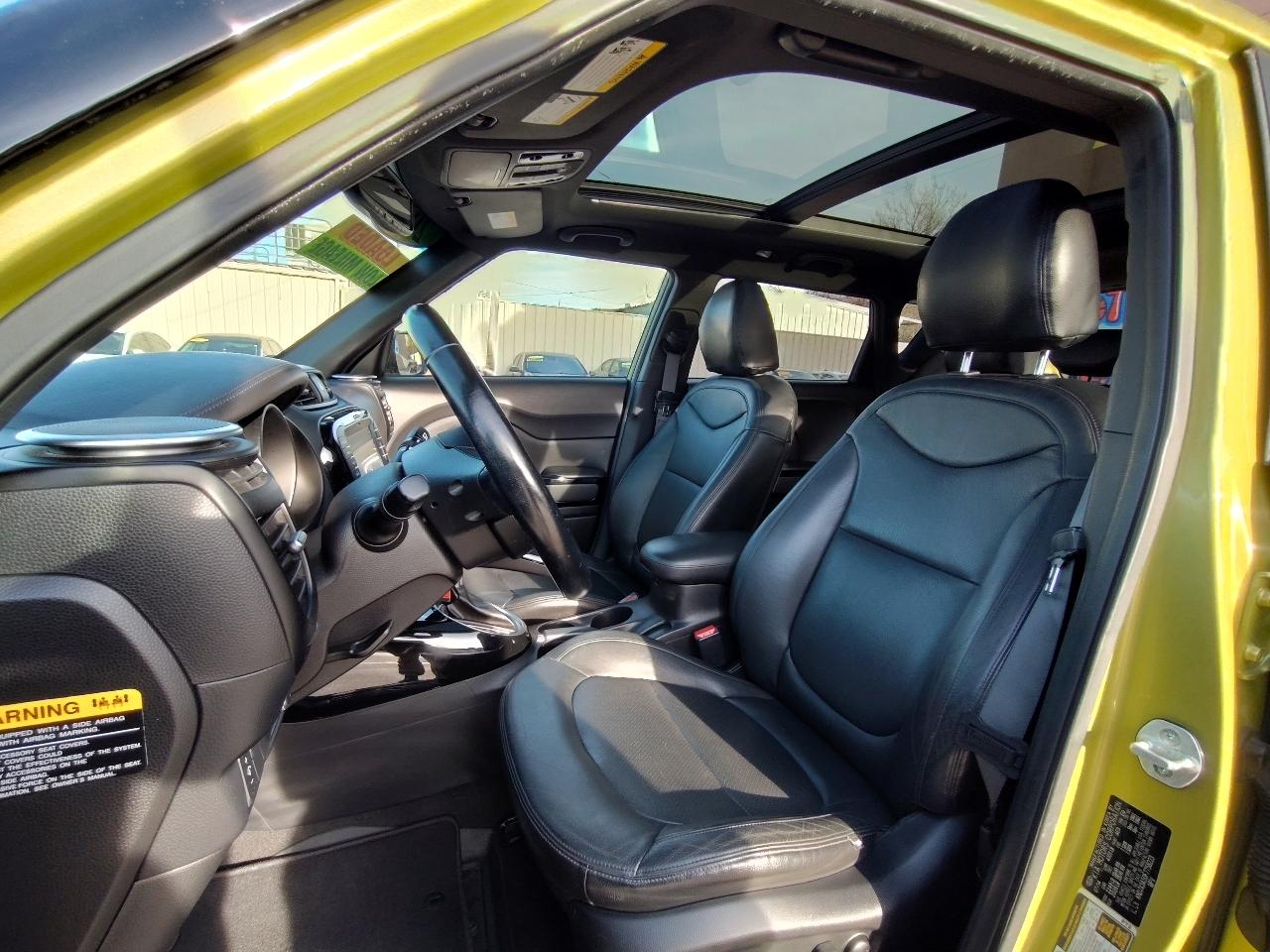 Kia Soul ! w/Premium Package 2015