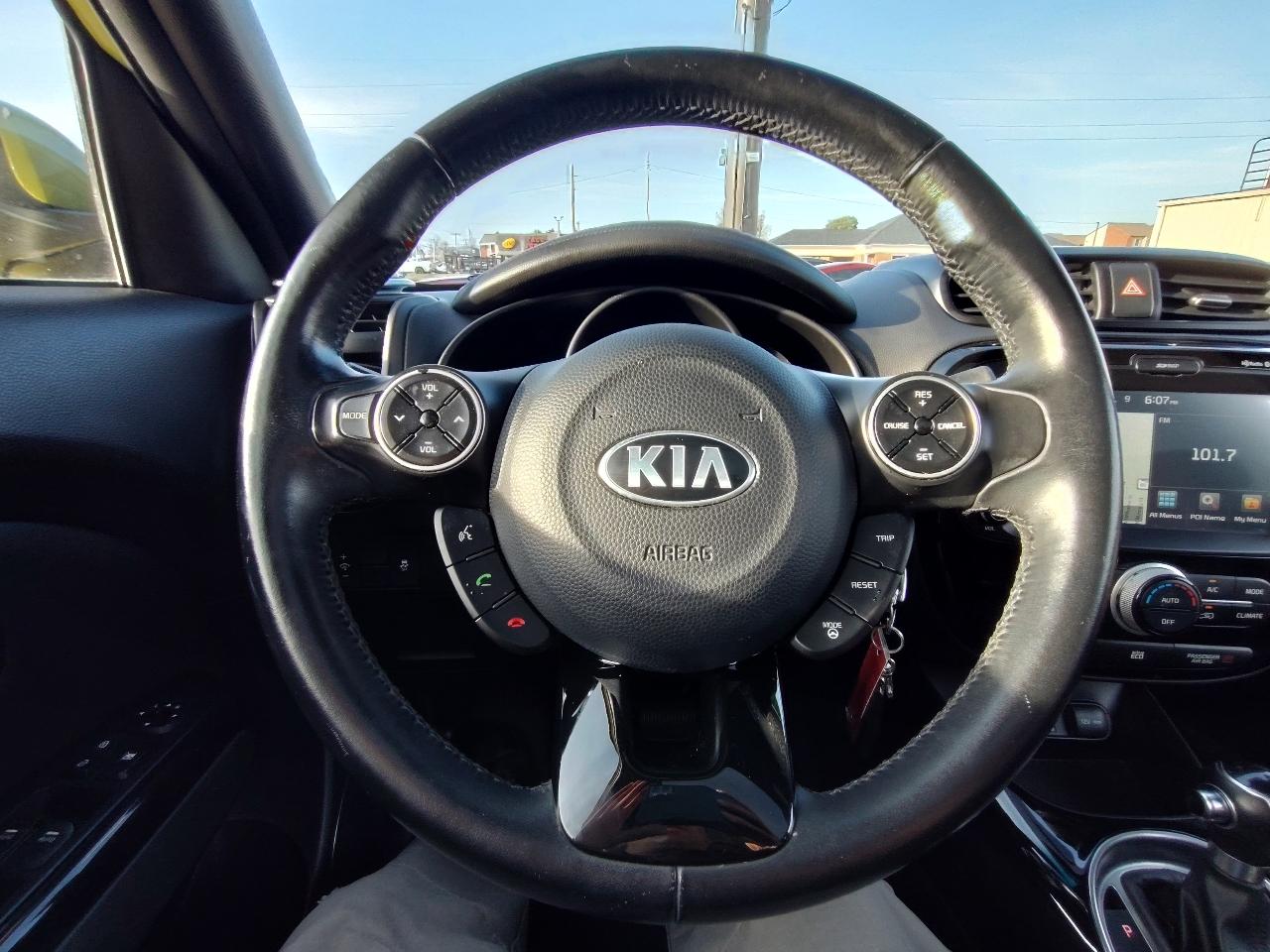 Kia Soul ! w/Premium Package 2015