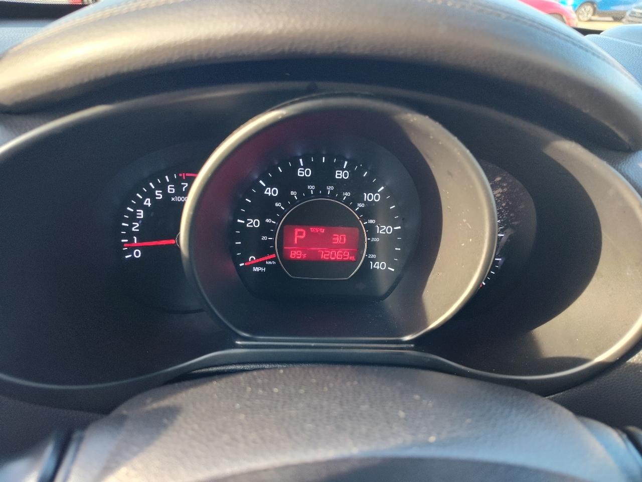 Kia Soul ! w/Premium Package 2015