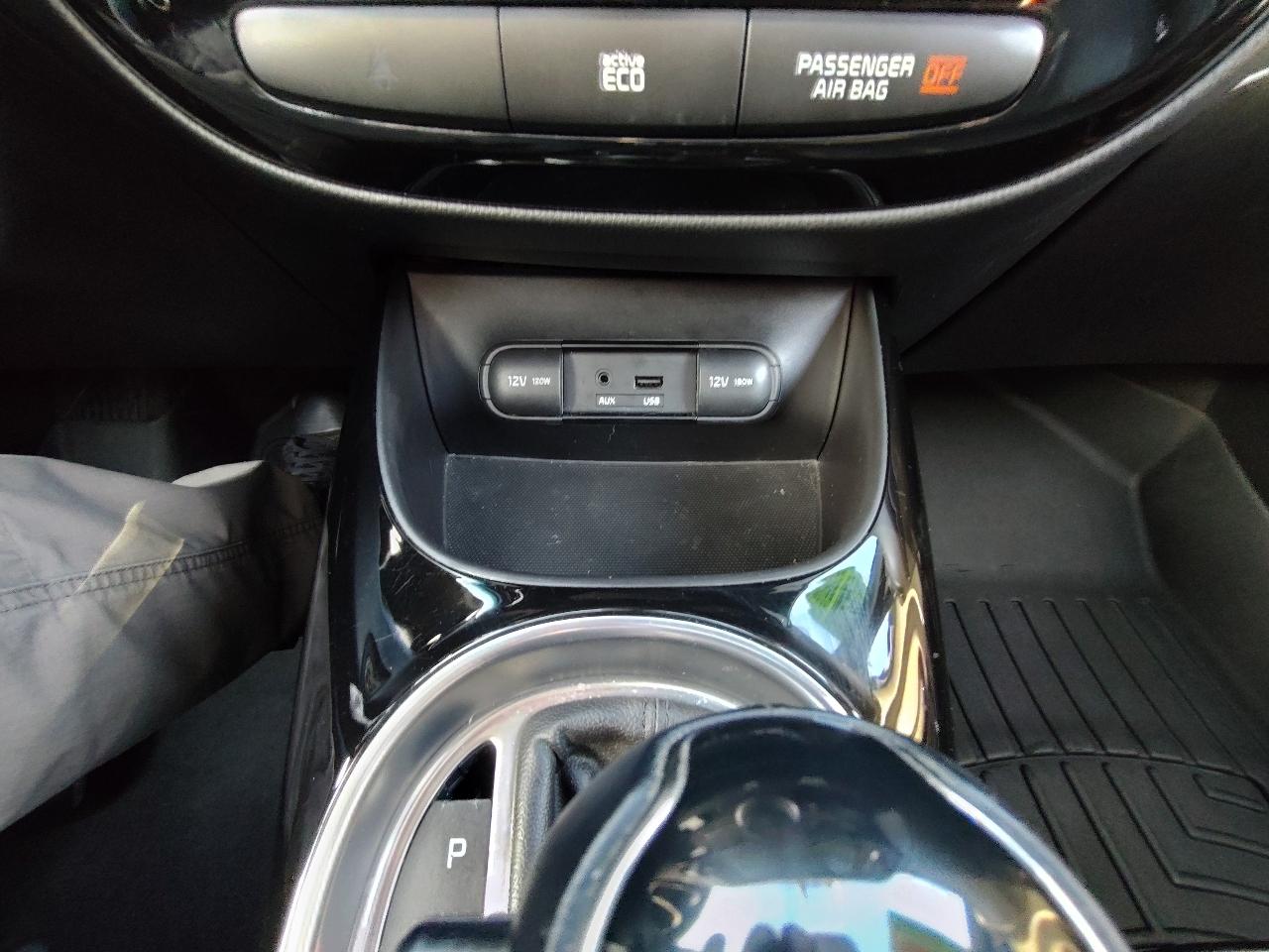 Kia Soul ! w/Premium Package 2015