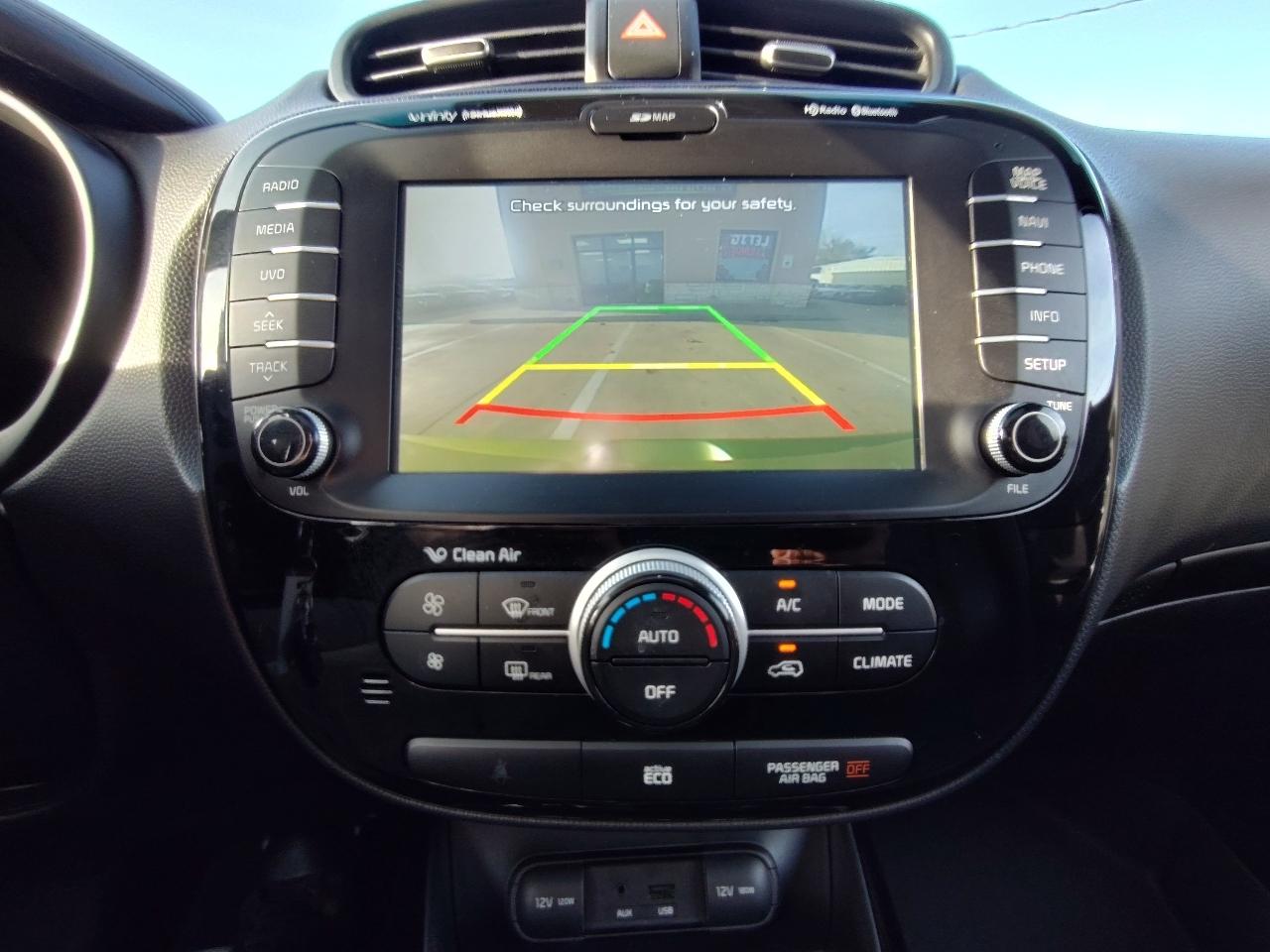 Kia Soul ! w/Premium Package 2015