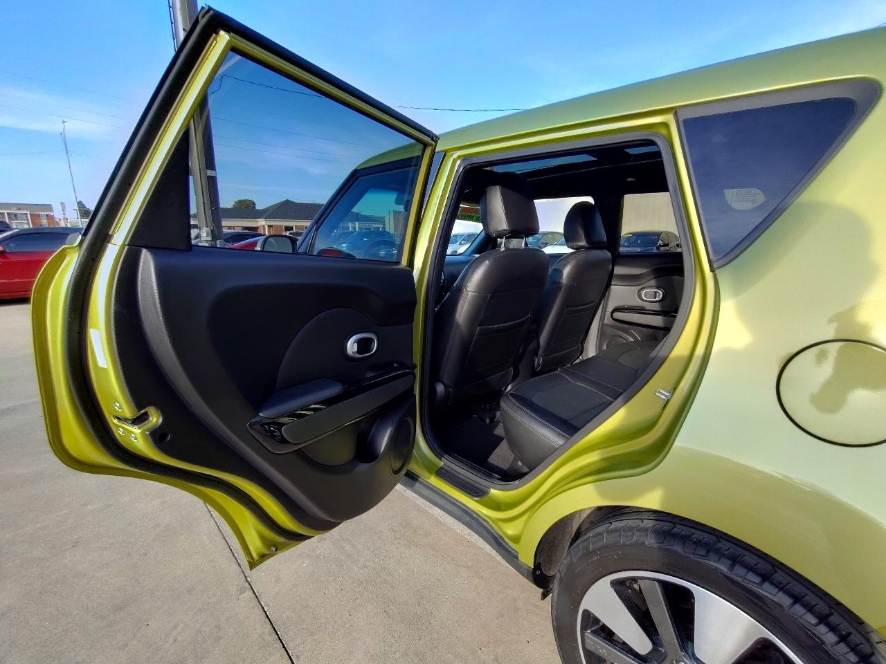 Kia Soul ! w/Premium Package 2015