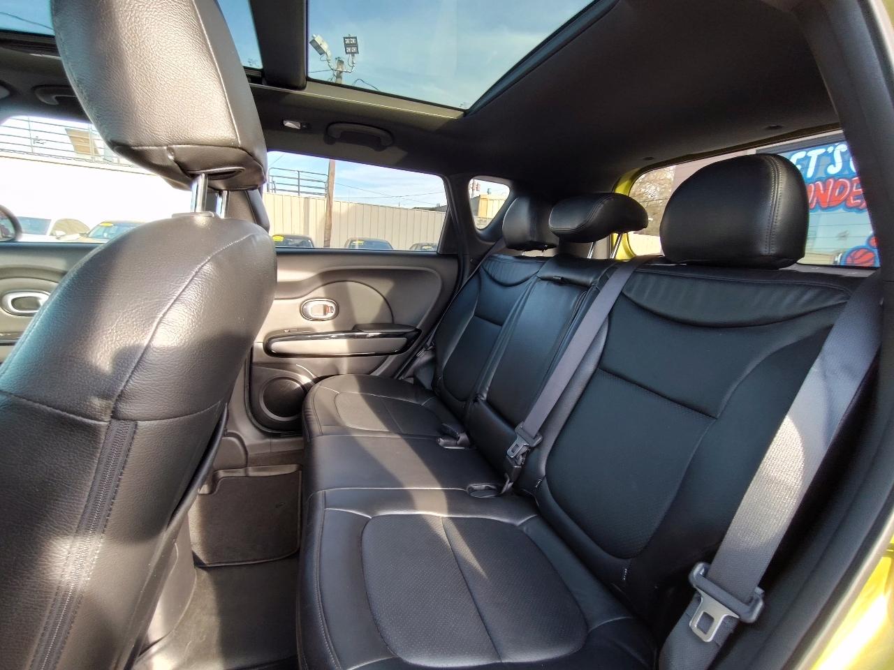 Kia Soul ! w/Premium Package 2015