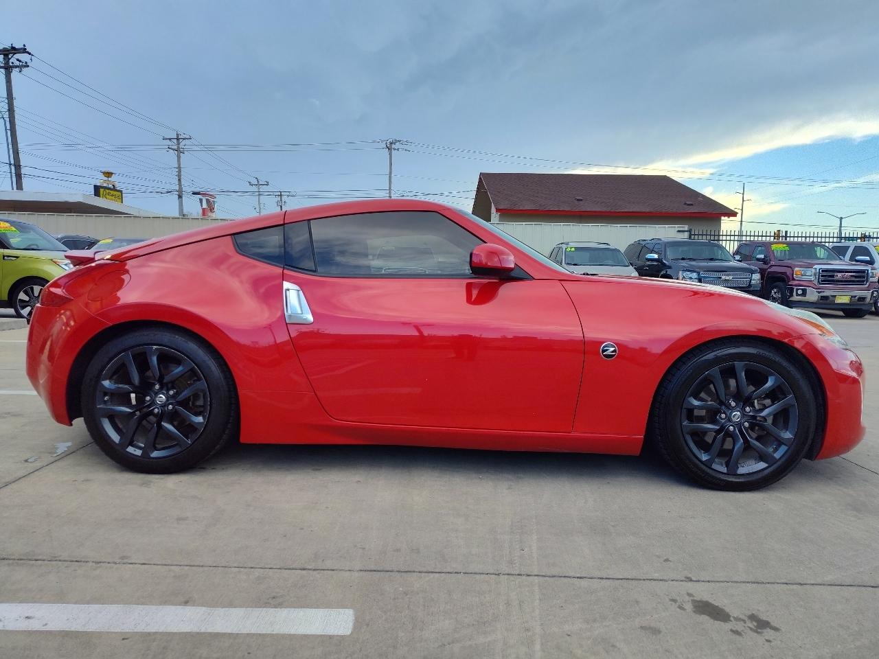 Nissan Z 370Z Coupe 7AT 2015