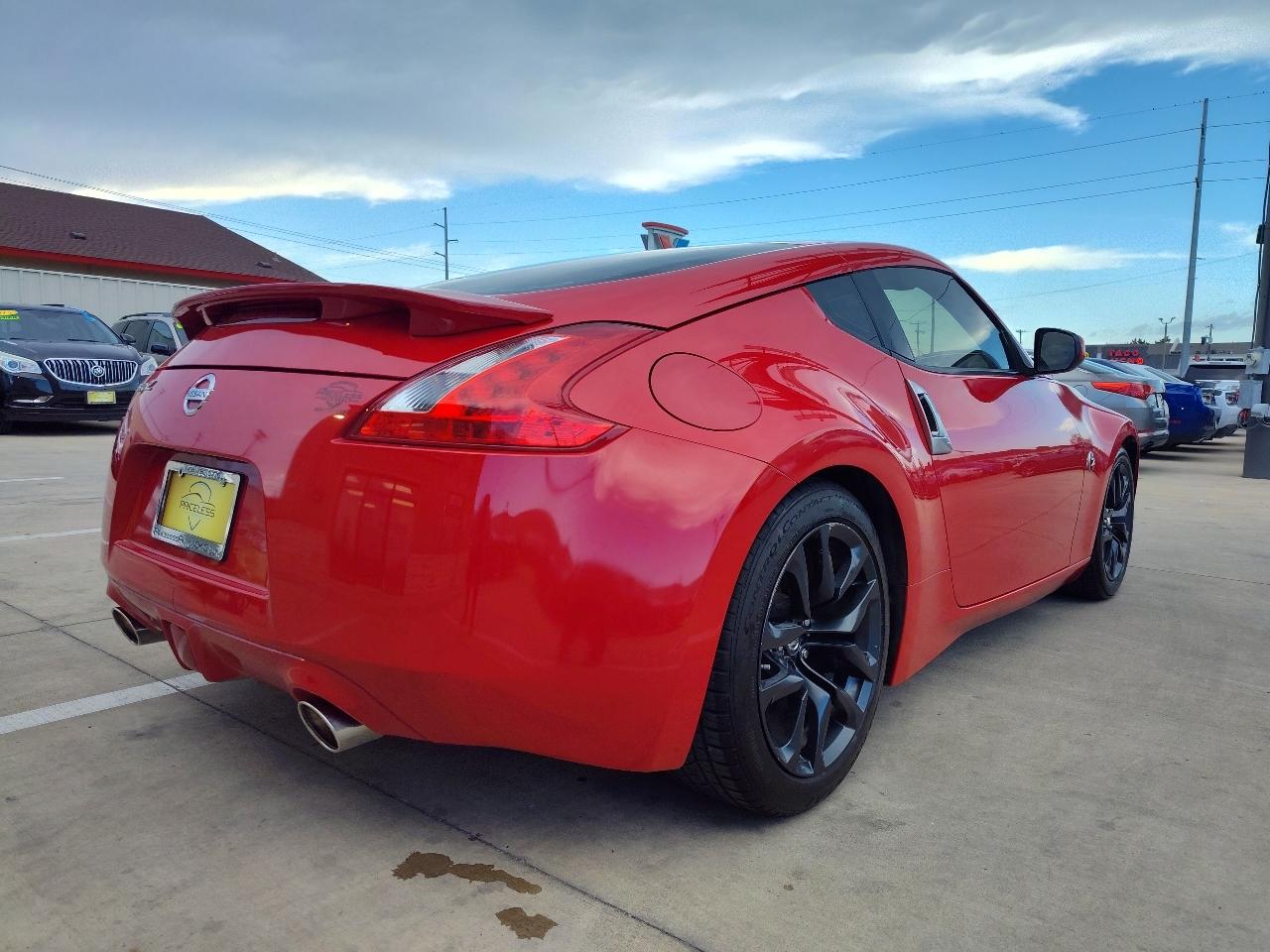Nissan Z 370Z Coupe 7AT 2015