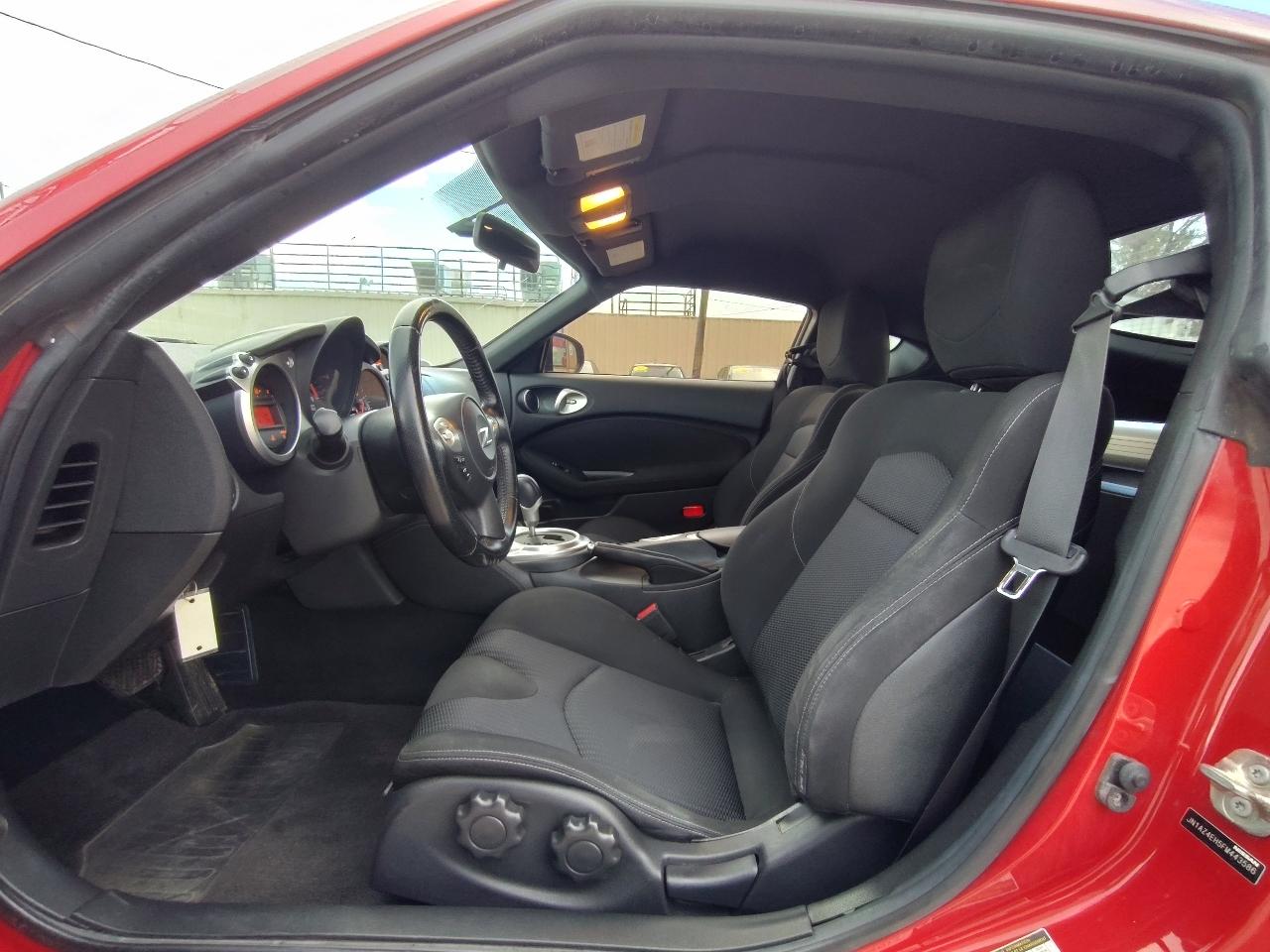 Nissan Z 370Z Coupe 7AT 2015