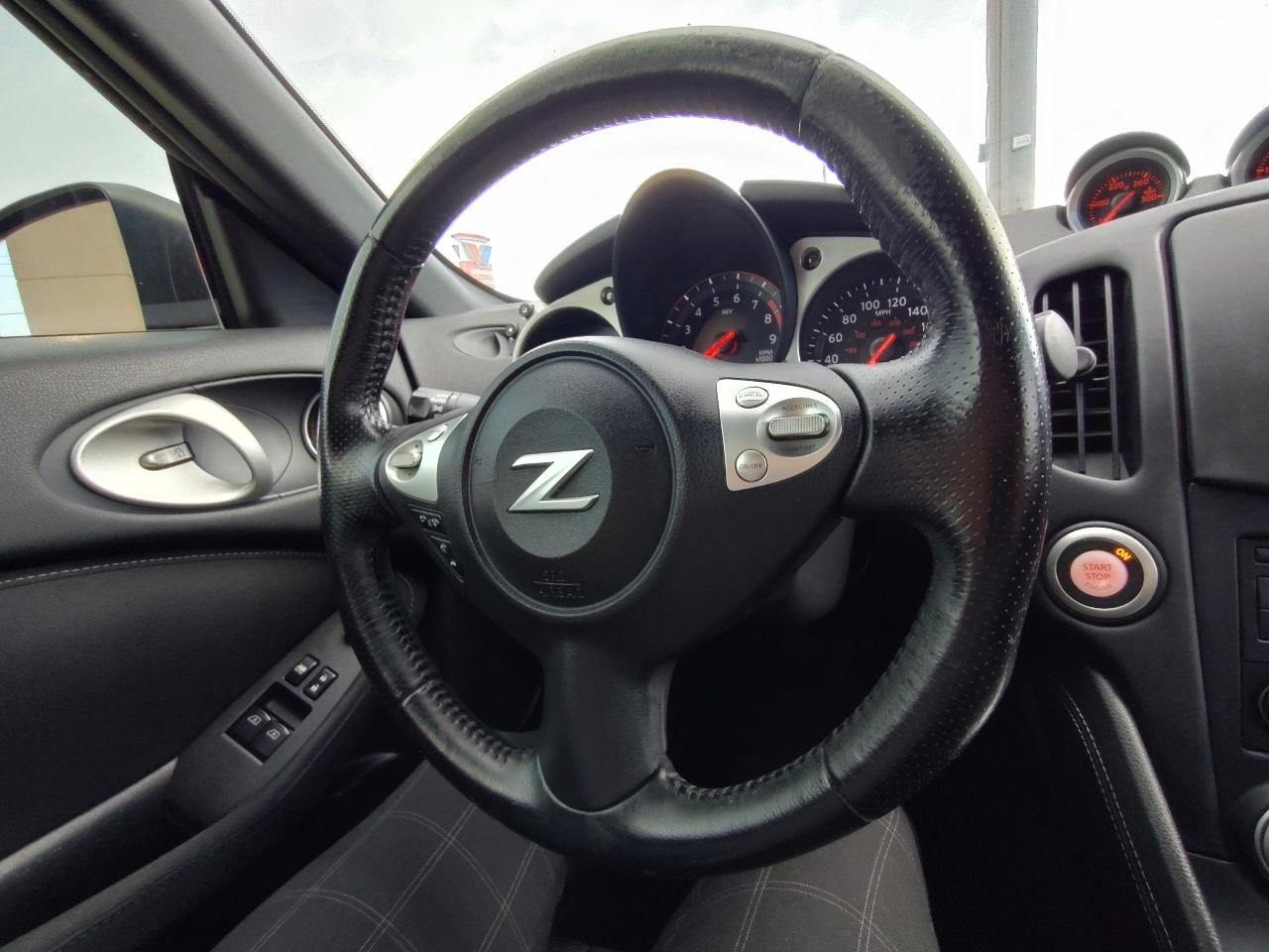 Nissan Z 370Z Coupe 7AT 2015