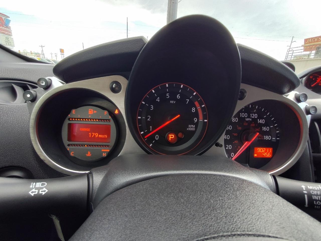 Nissan Z 370Z Coupe 7AT 2015