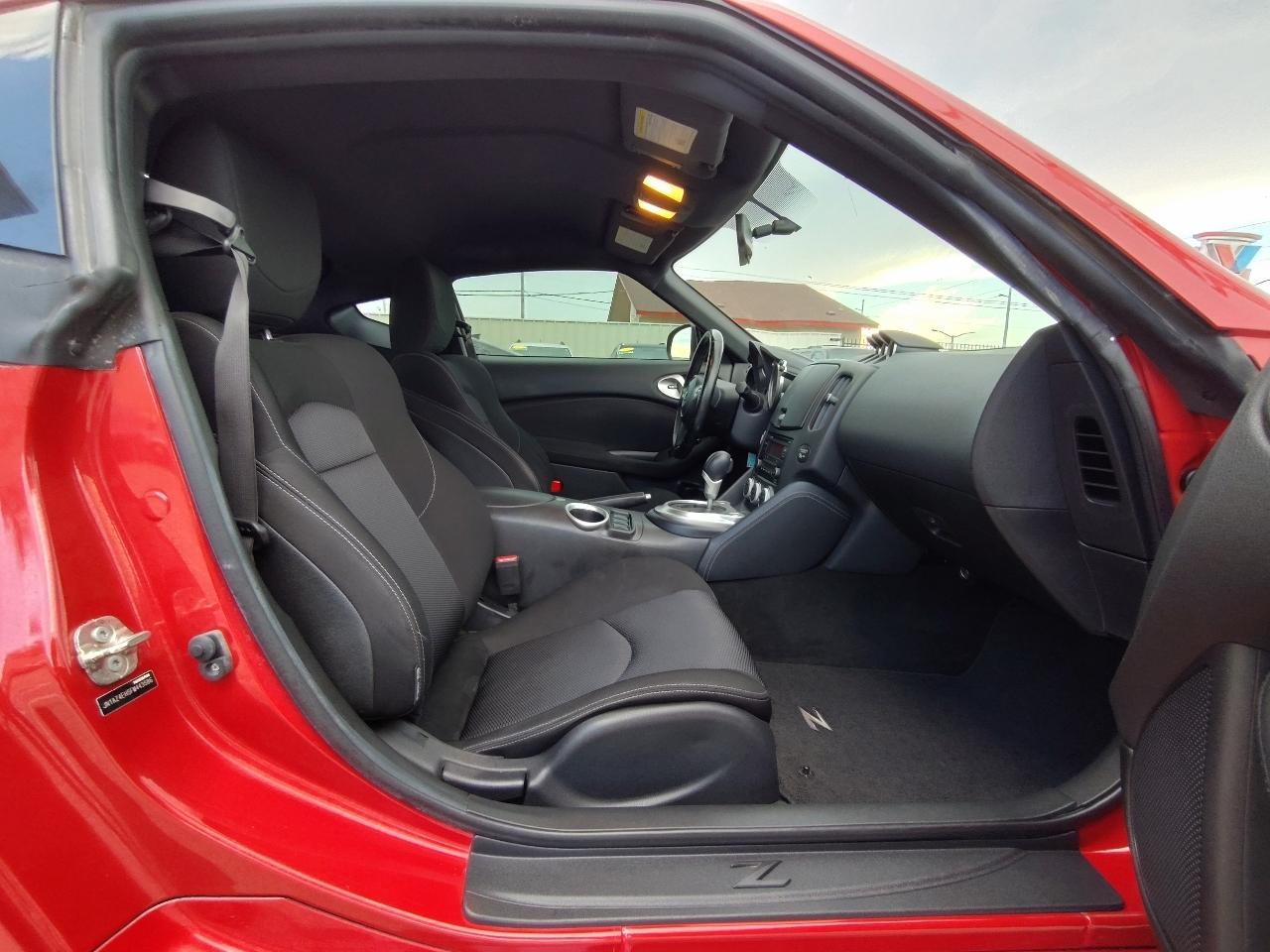 Nissan Z 370Z Coupe 7AT 2015