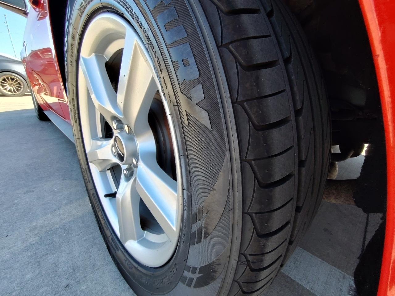 Ford Mustang V6 Deluxe Coupe 2017