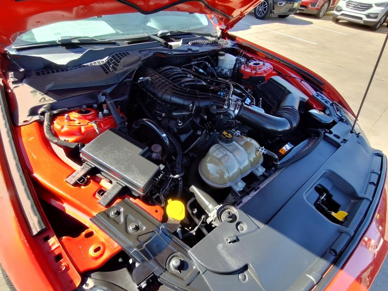 Ford Mustang V6 Deluxe Coupe 2017