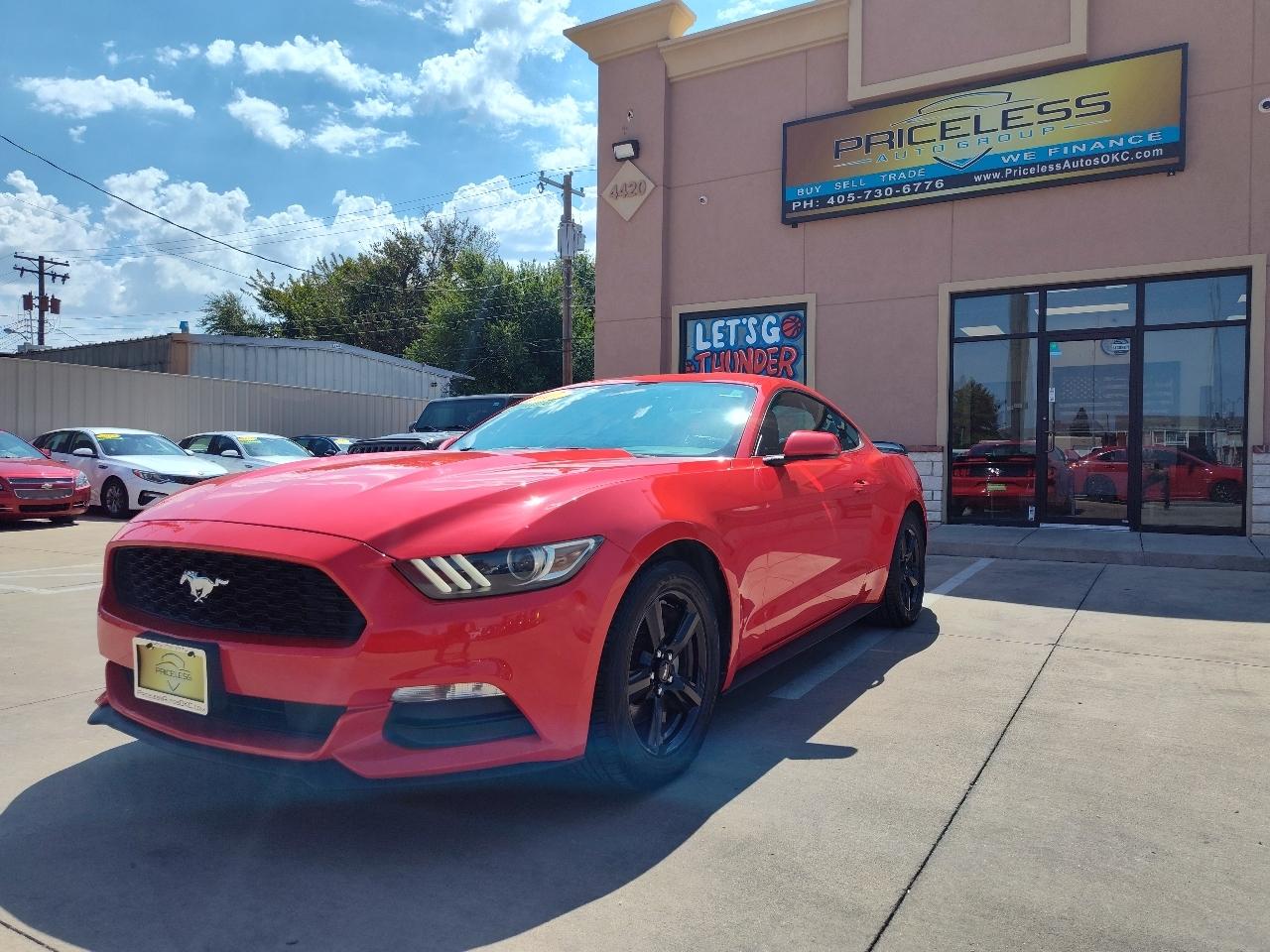 2017 Ford Mustang V6 - Photo 8