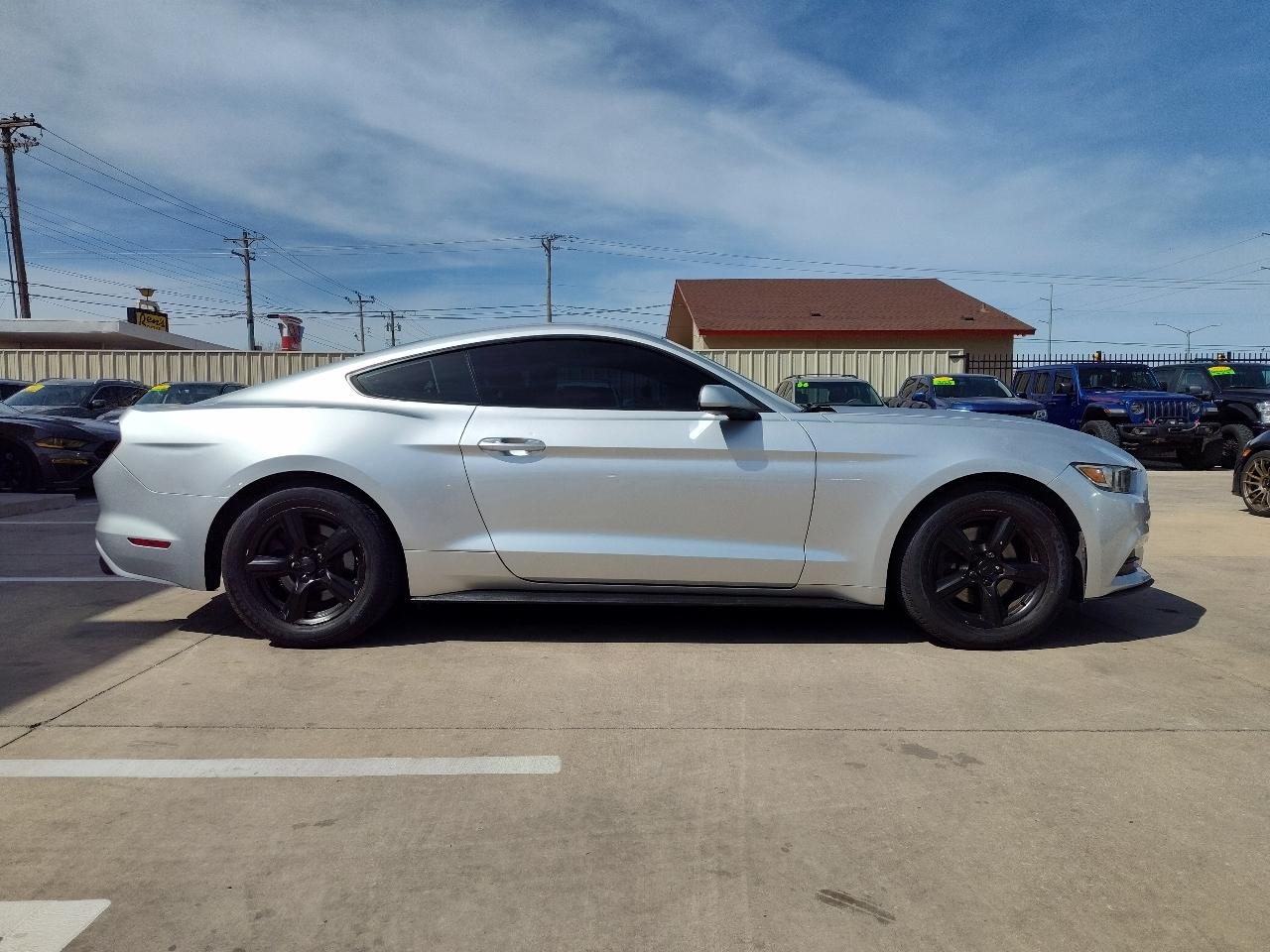 Ford Mustang V6 Coupe 2016