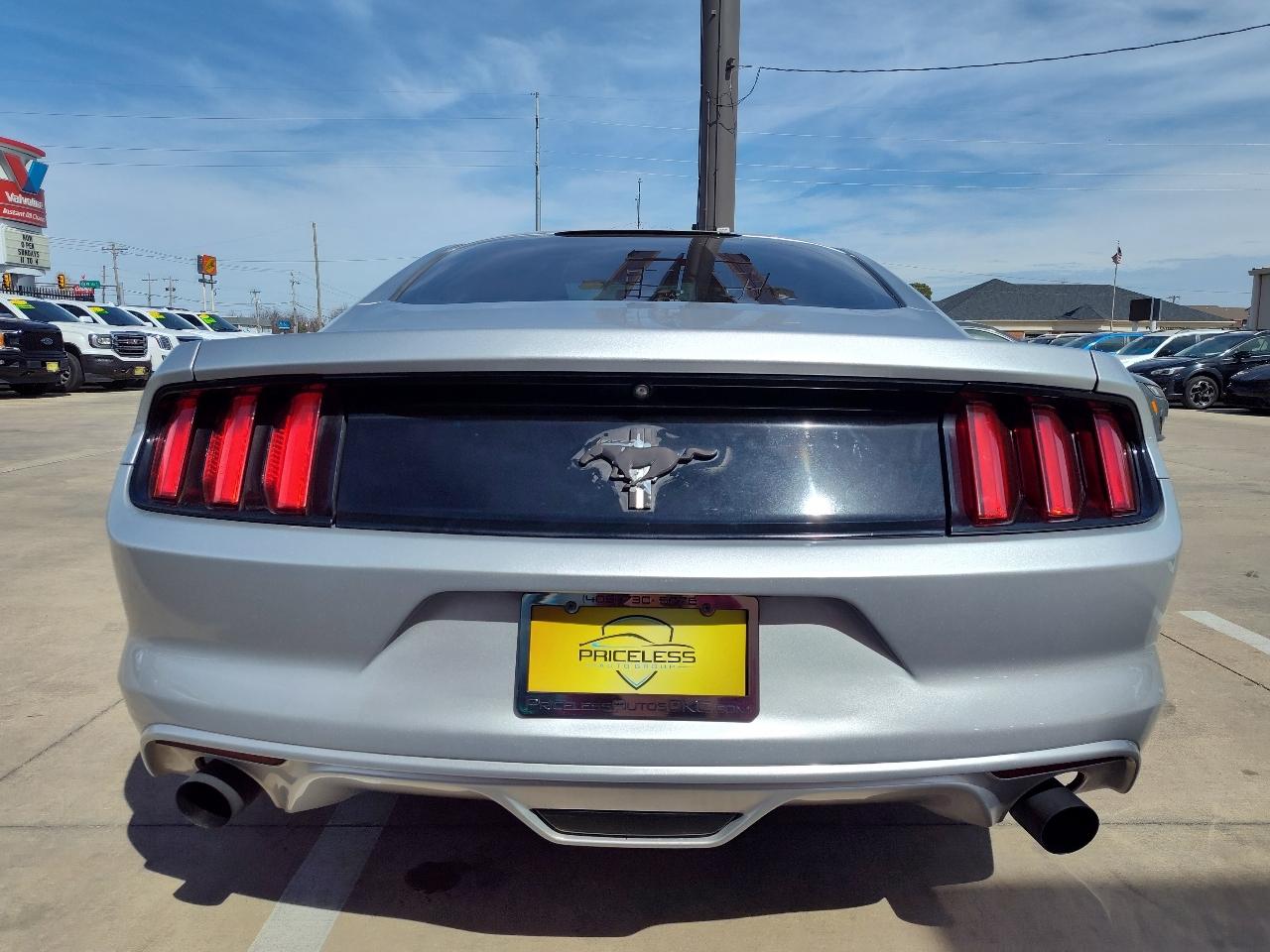 Ford Mustang V6 Coupe 2016