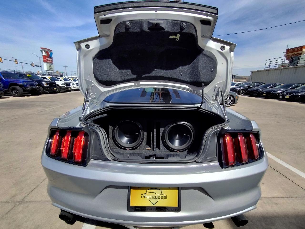 Ford Mustang V6 Coupe 2016