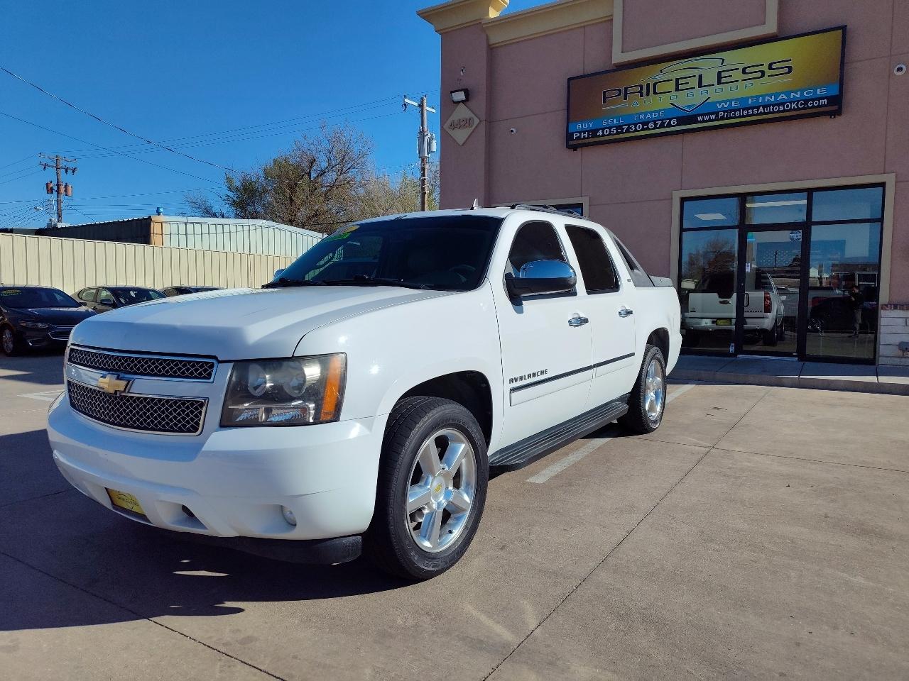 Chevrolet Avalanche LTZ 4D SUV 4WD 2011