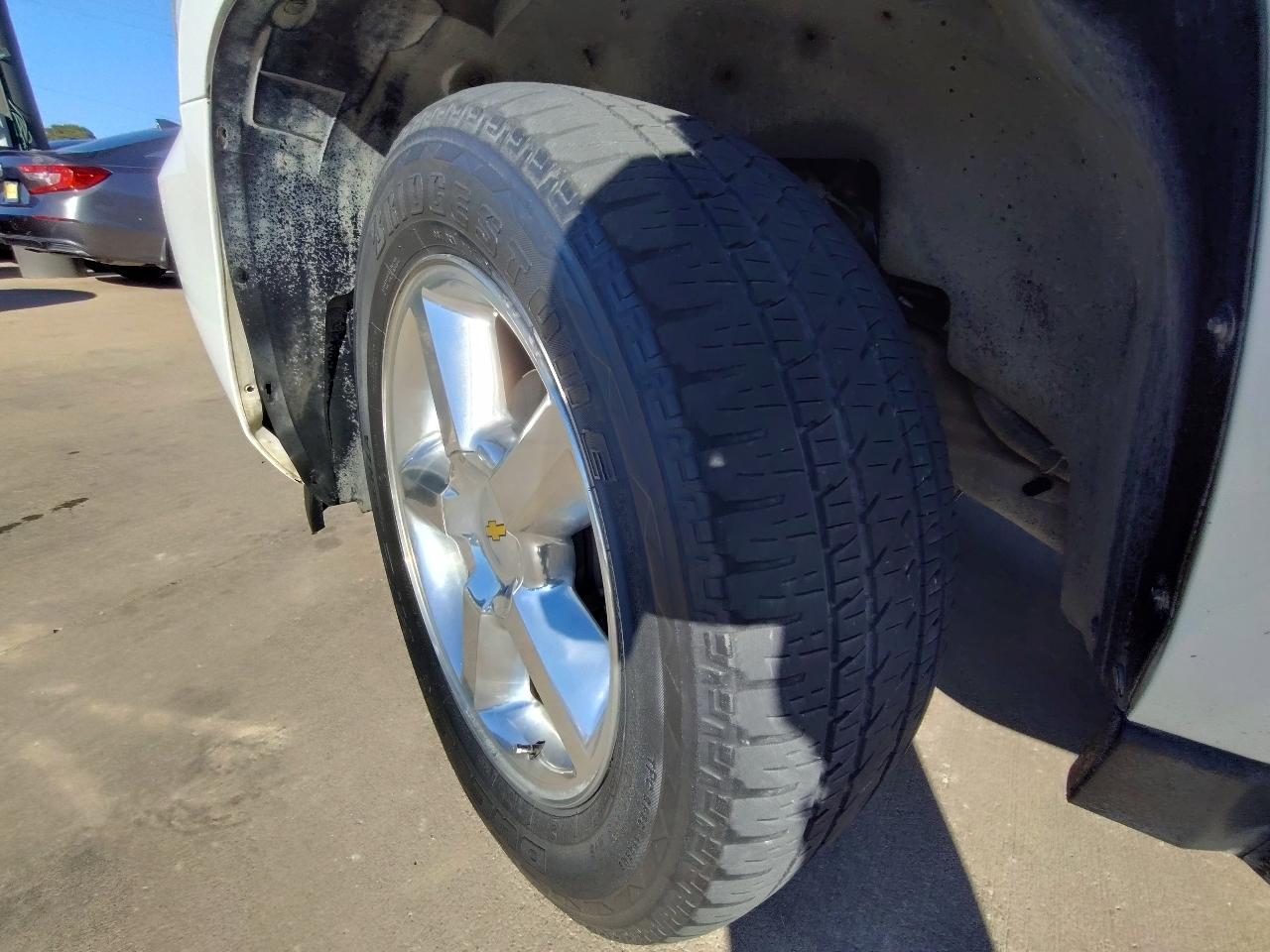 Chevrolet Avalanche LTZ 4D SUV 4WD 2011