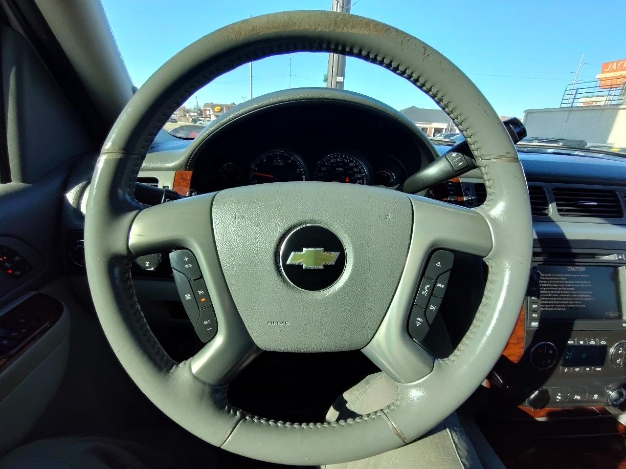 Chevrolet Avalanche LTZ 4D SUV 4WD 2011