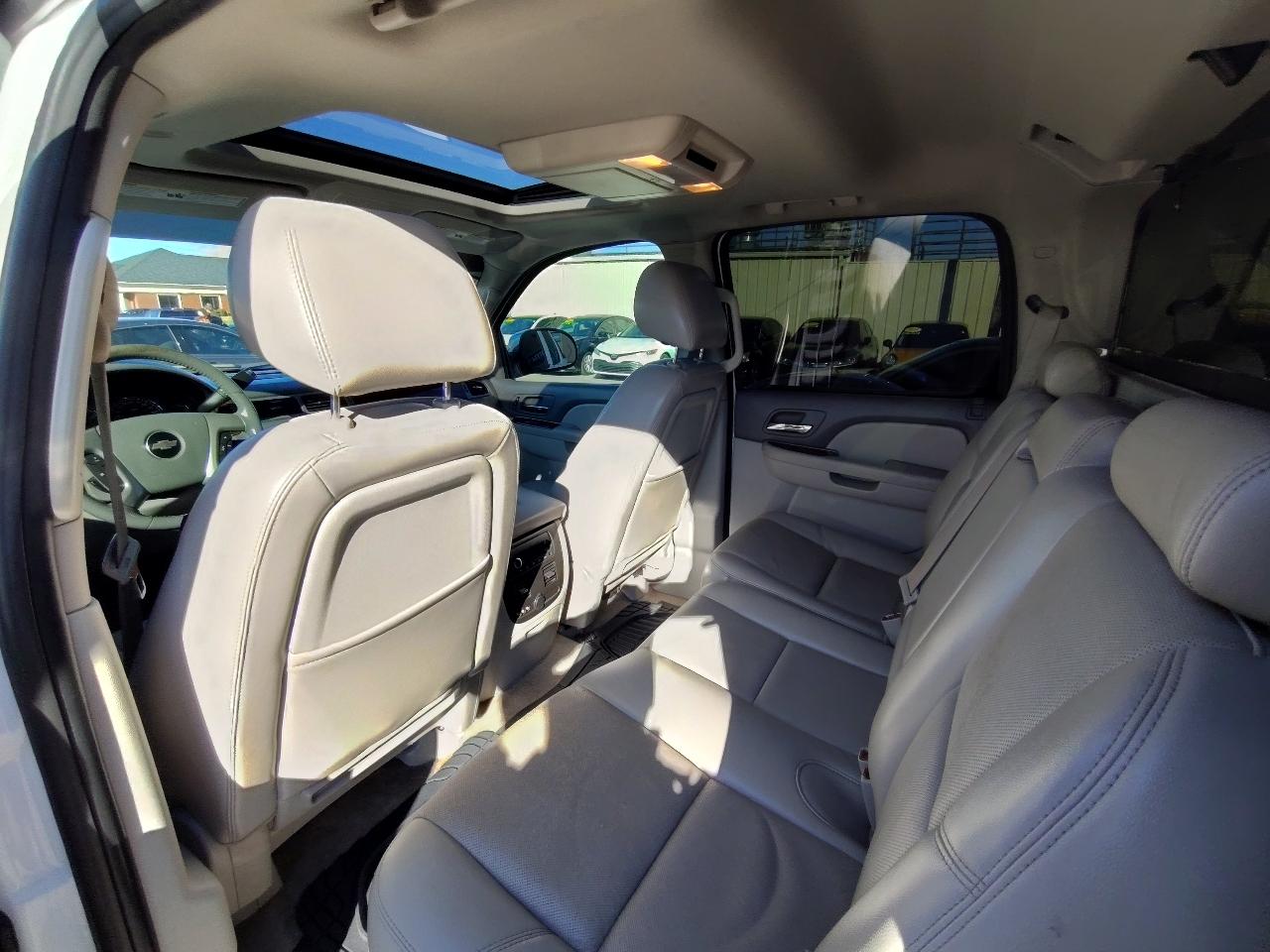 Chevrolet Avalanche LTZ 4D SUV 4WD 2011