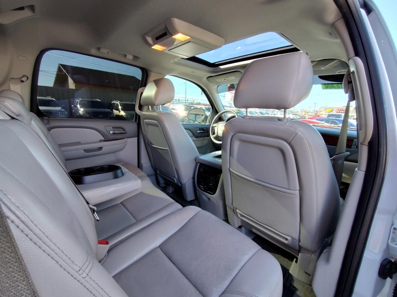 Chevrolet Avalanche LTZ 4D SUV 4WD 2011