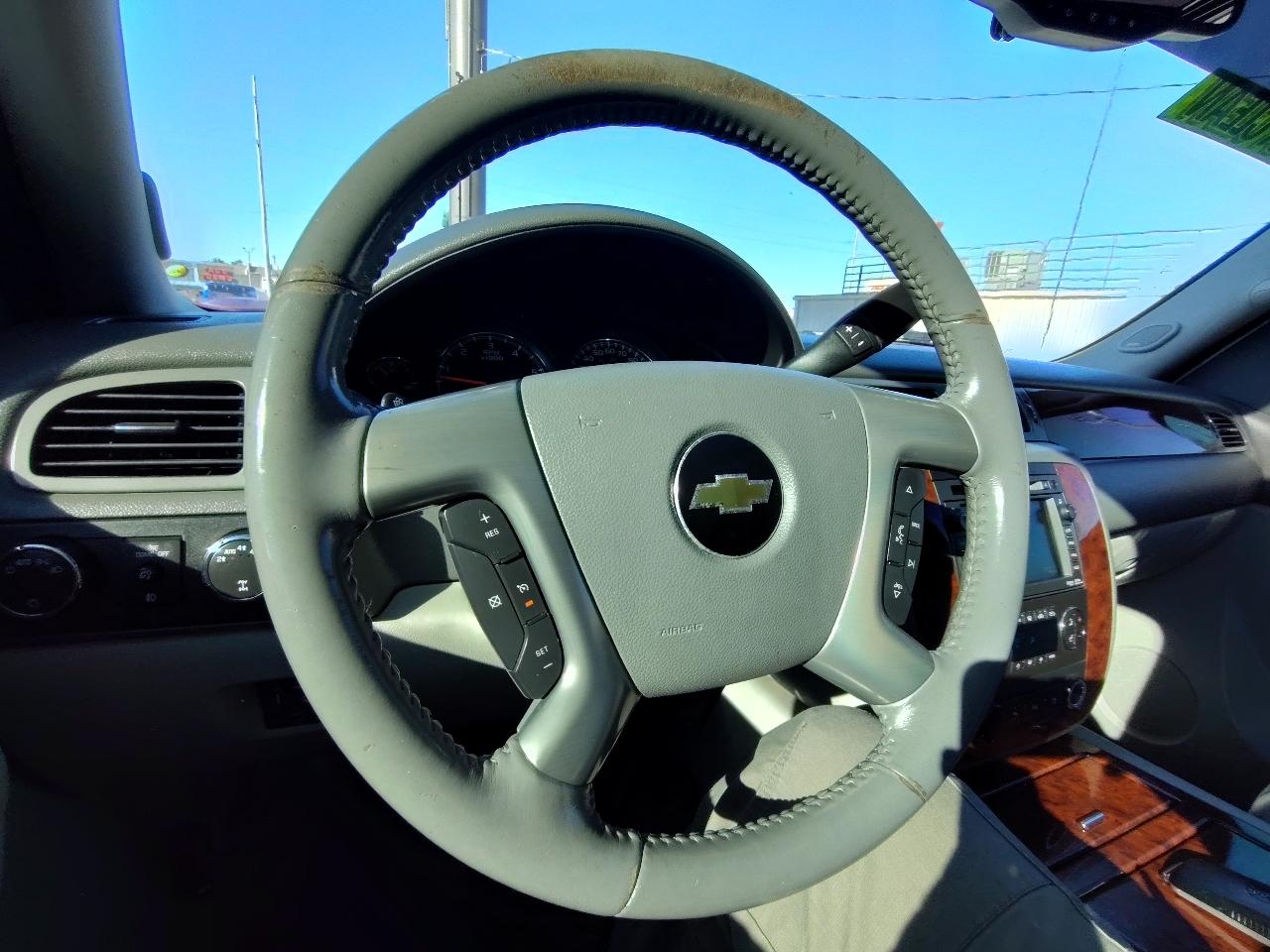 Chevrolet Avalanche LTZ 4D SUV 4WD 2011