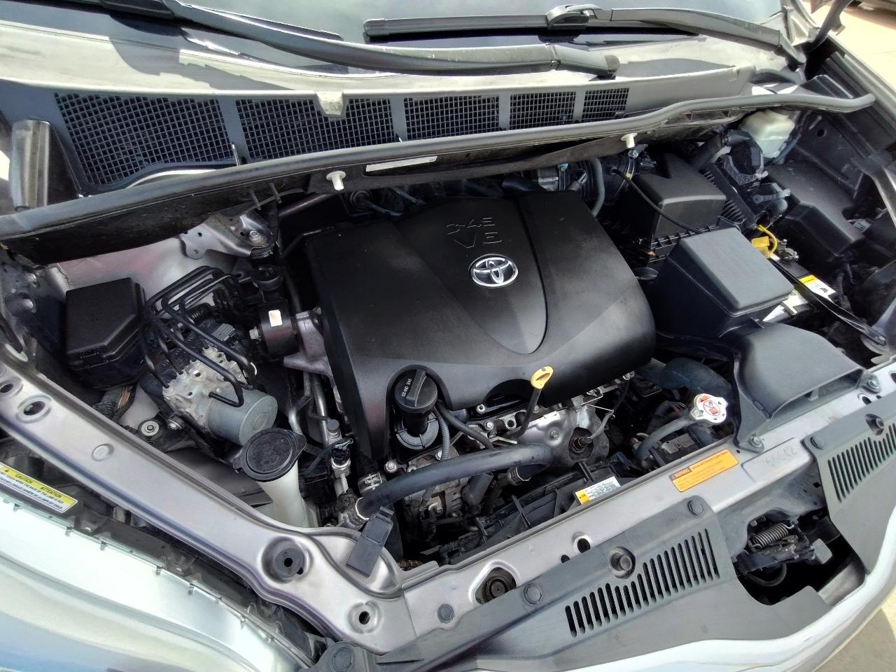 Toyota Sienna Limited Premium 7-Passenger 2017