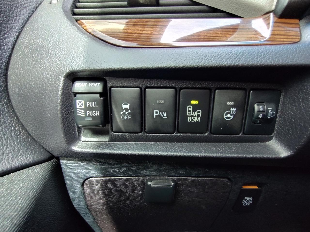 Toyota Sienna Limited Premium 7-Passenger 2017