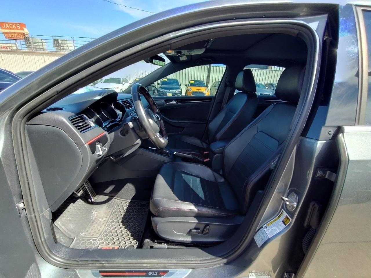 Volkswagen Jetta 2.0T GLI 6A 2017