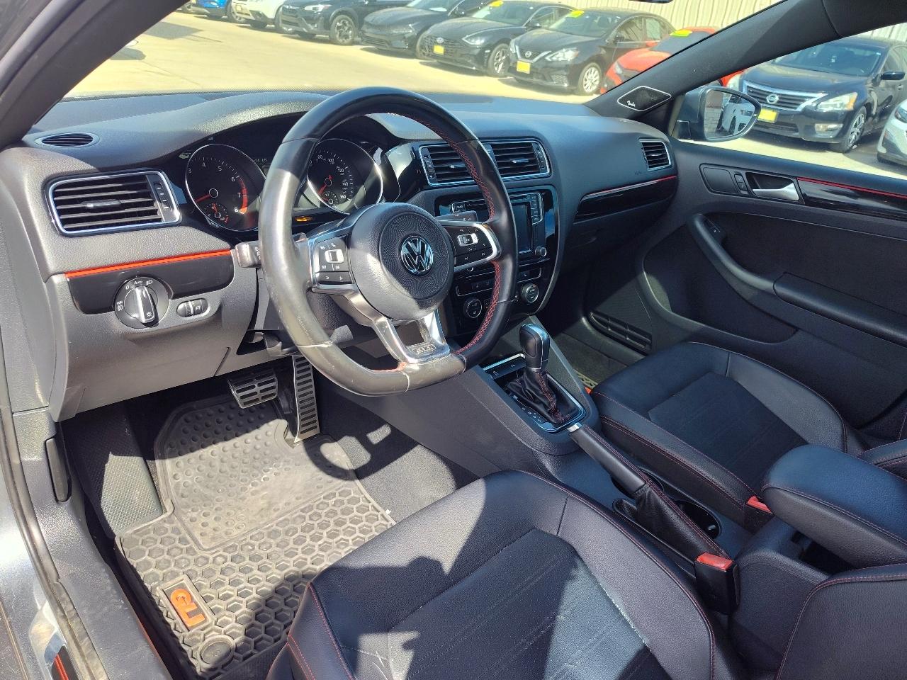 Volkswagen Jetta 2.0T GLI 6A 2017