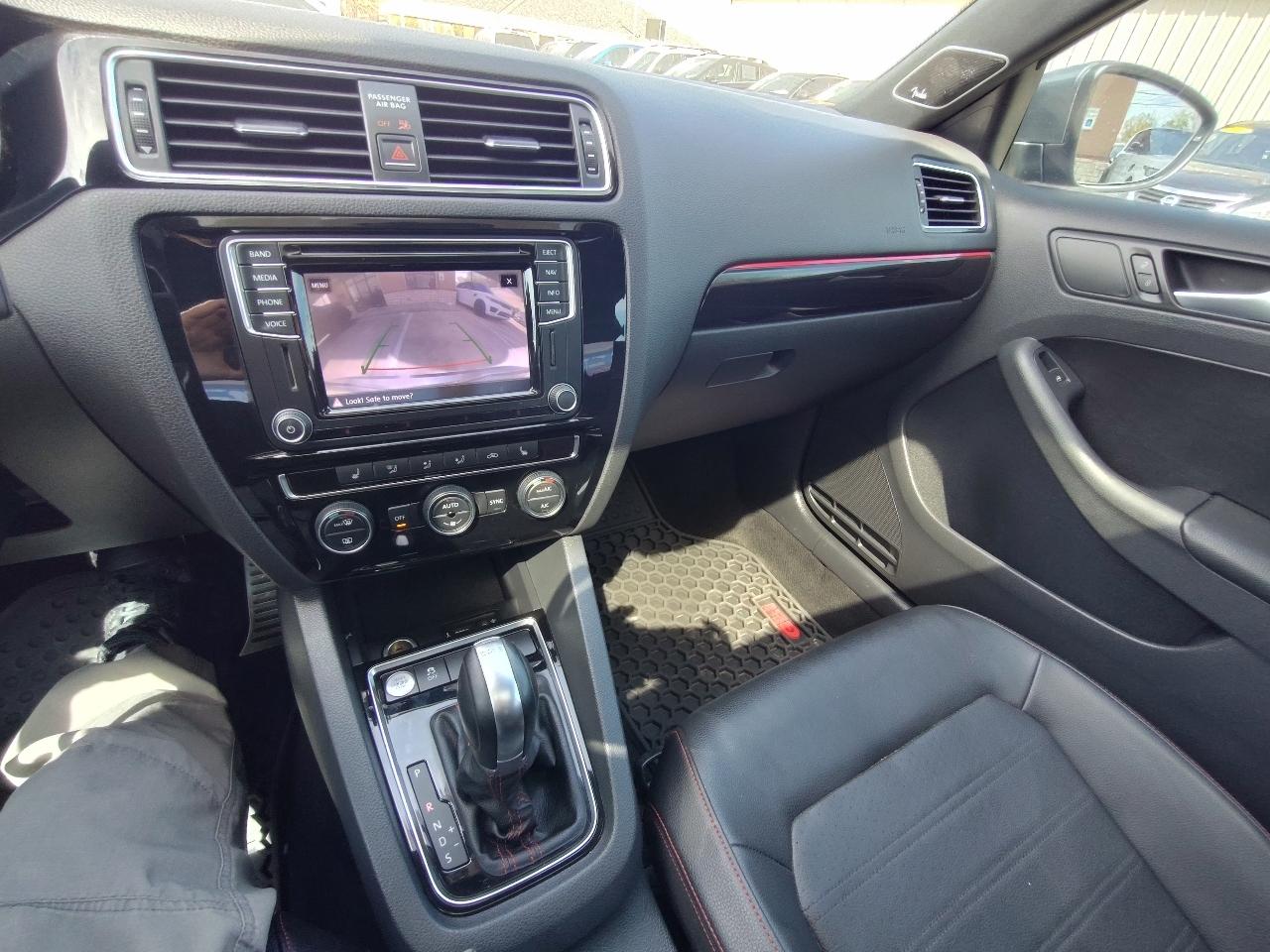 Volkswagen Jetta 2.0T GLI 6A 2017