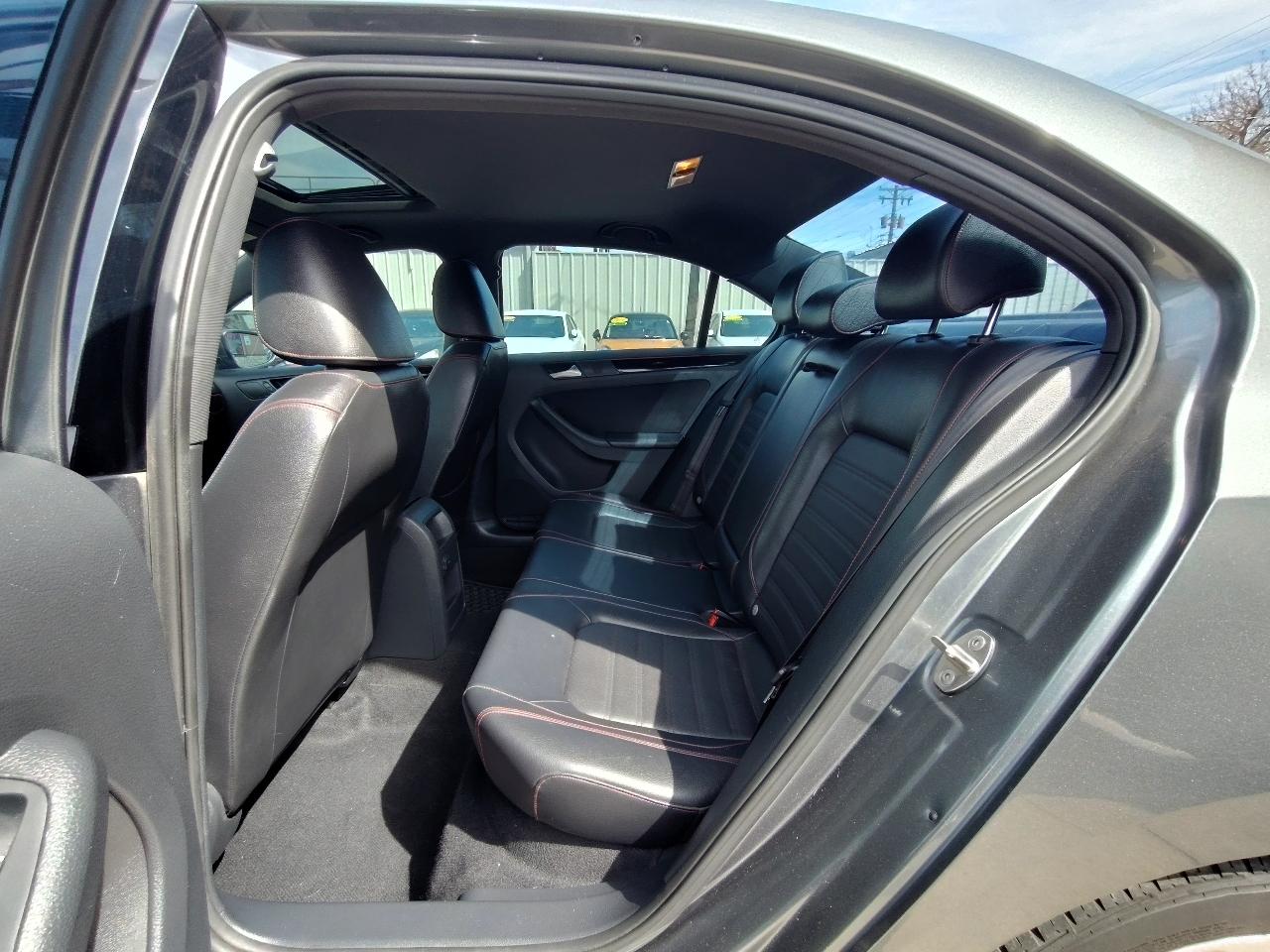 Volkswagen Jetta 2.0T GLI 6A 2017