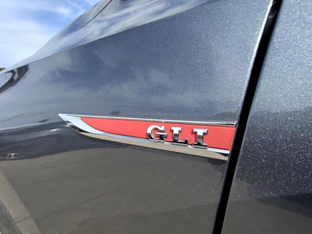 Volkswagen Jetta 2.0T GLI 6A 2017