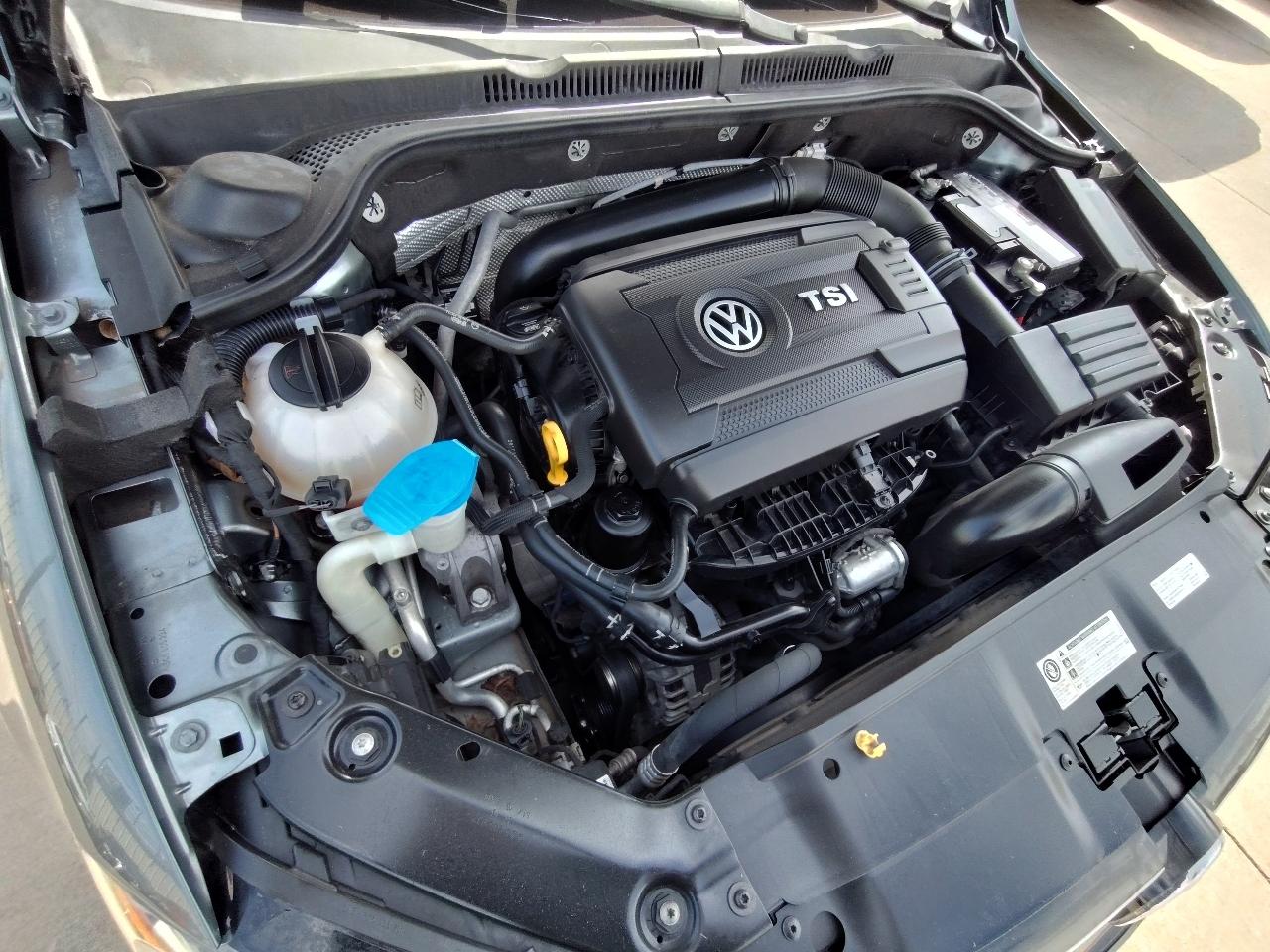 Volkswagen Jetta 2.0T GLI 6A 2017