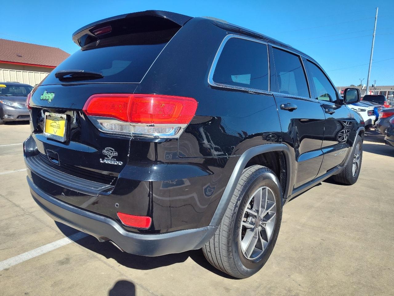 Jeep Grand Cherokee Laredo 4D SUV RWD 2019