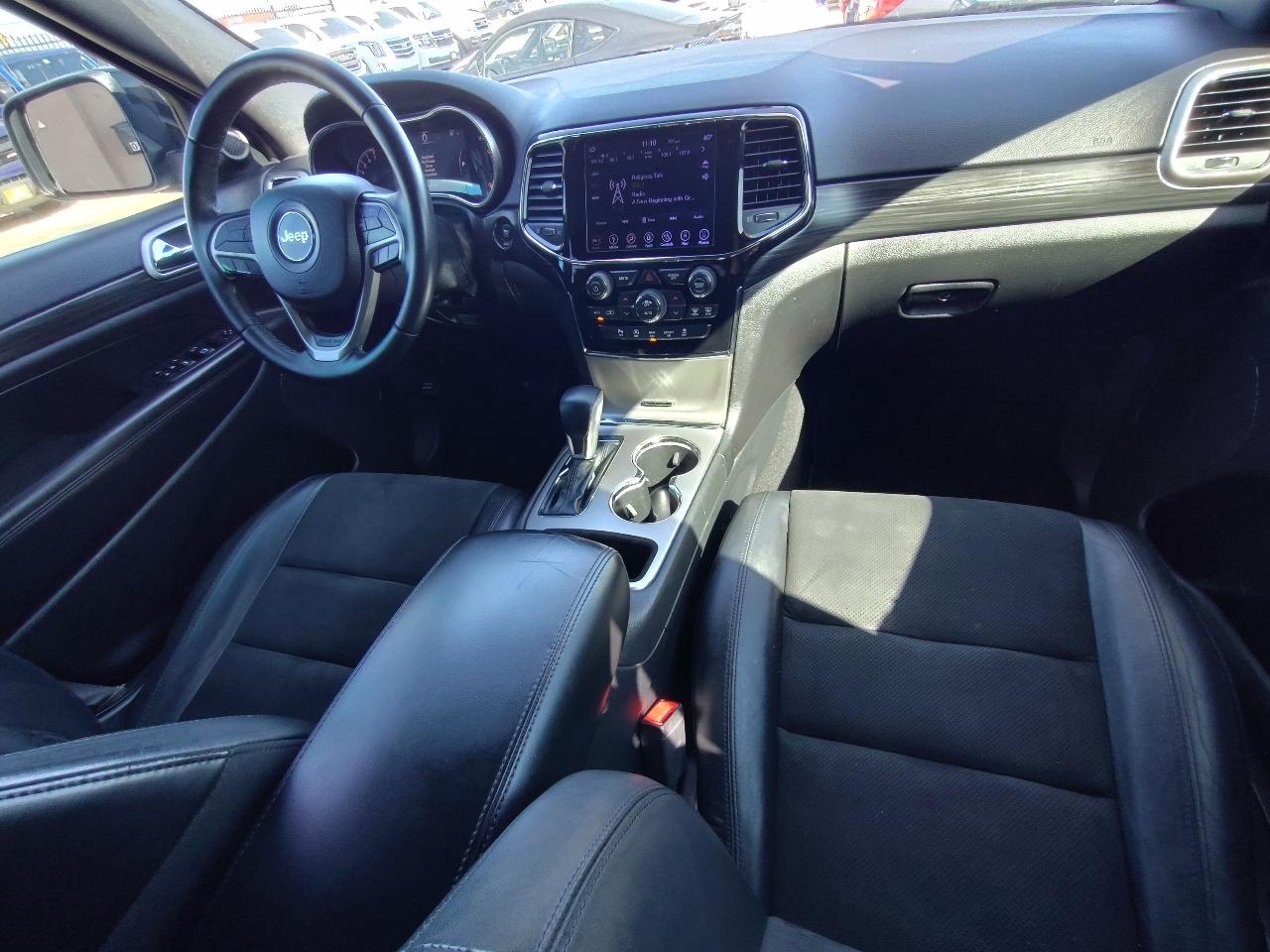 Jeep Grand Cherokee Laredo 4D SUV RWD 2019