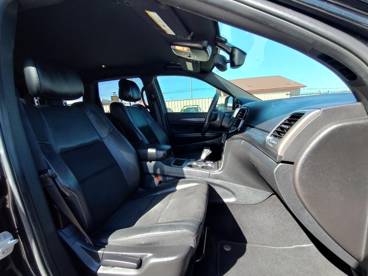 Jeep Grand Cherokee Laredo 4D SUV RWD 2019