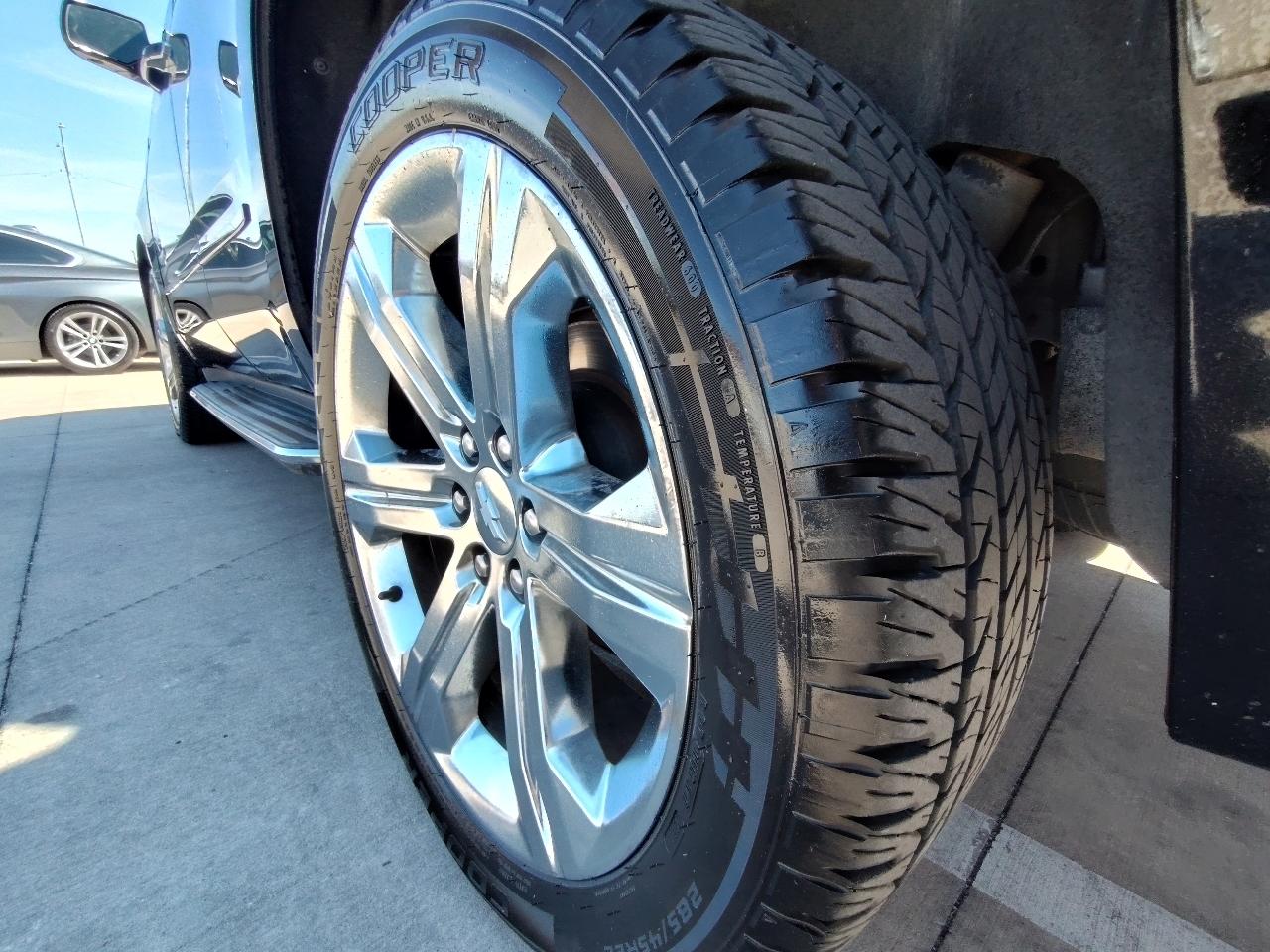 Chevrolet Tahoe Premier 4D SUV RWD 2017