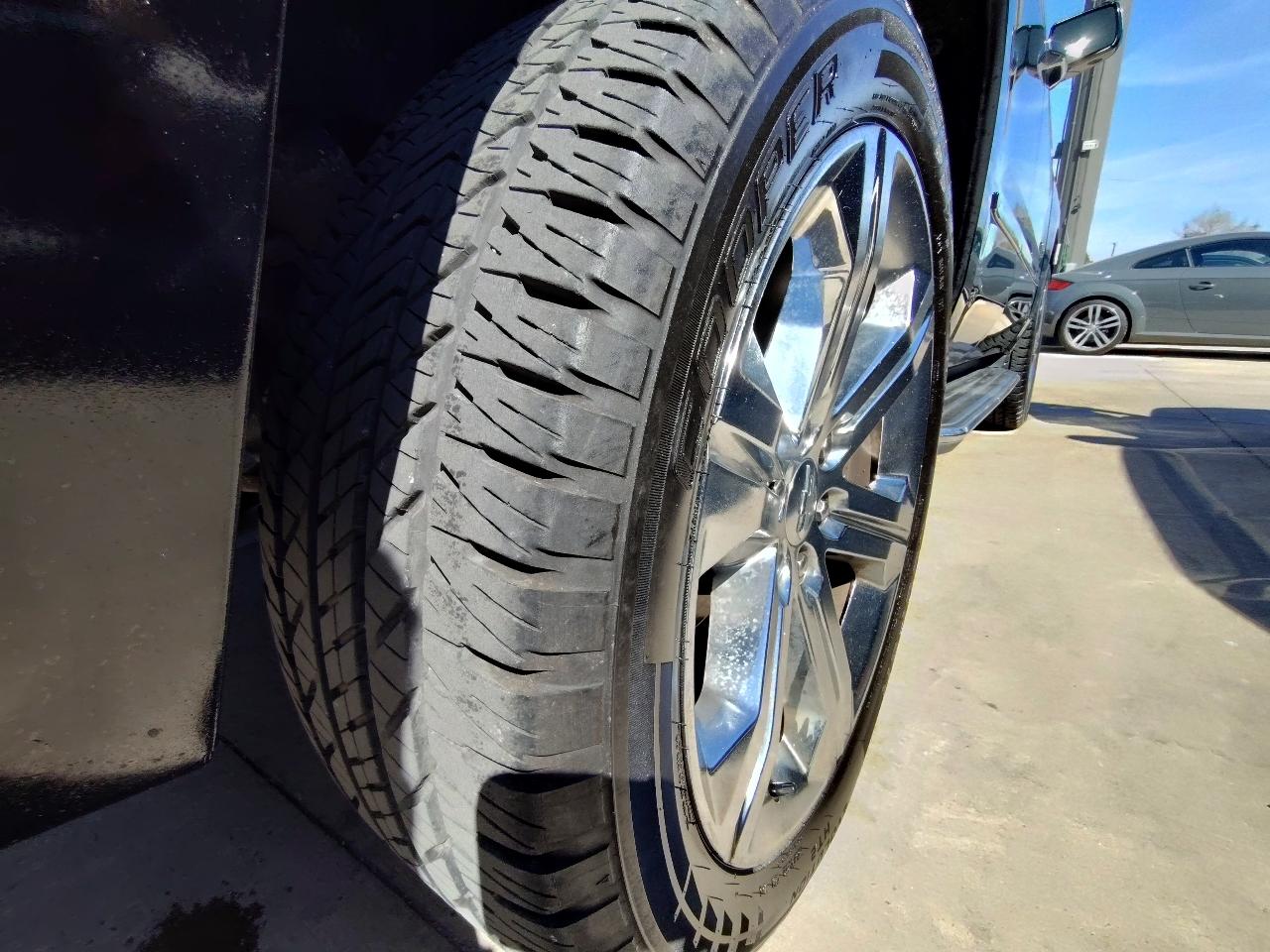 Chevrolet Tahoe Premier 4D SUV RWD 2017