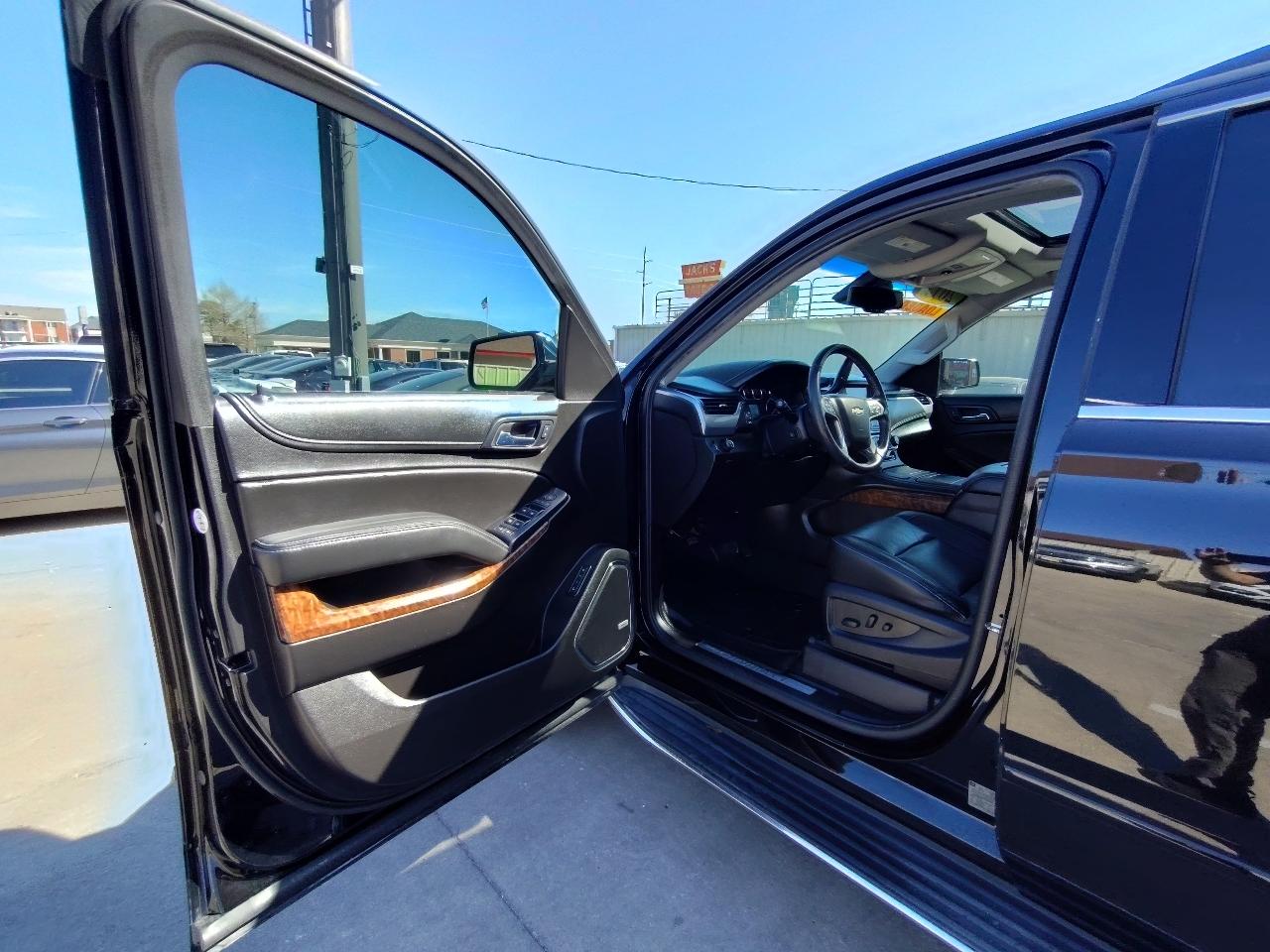 Chevrolet Tahoe Premier 4D SUV RWD 2017