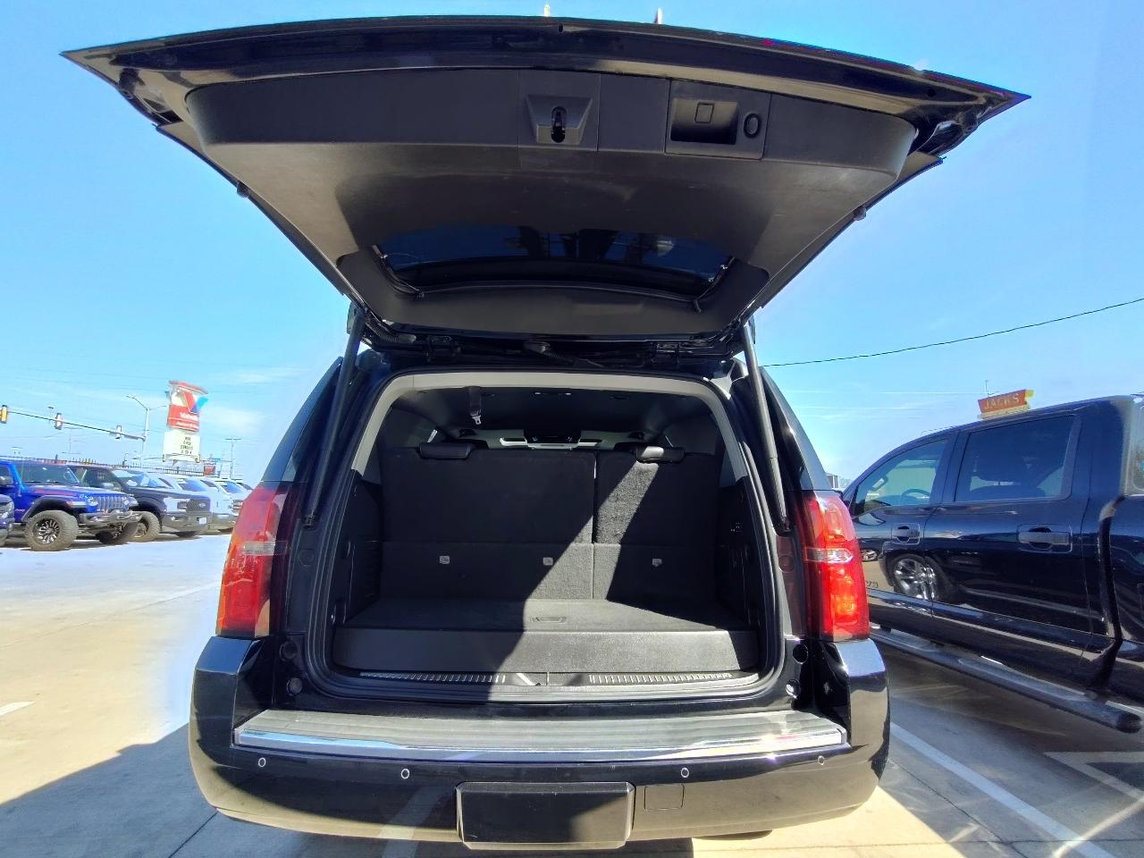 Chevrolet Tahoe Premier 4D SUV RWD 2017