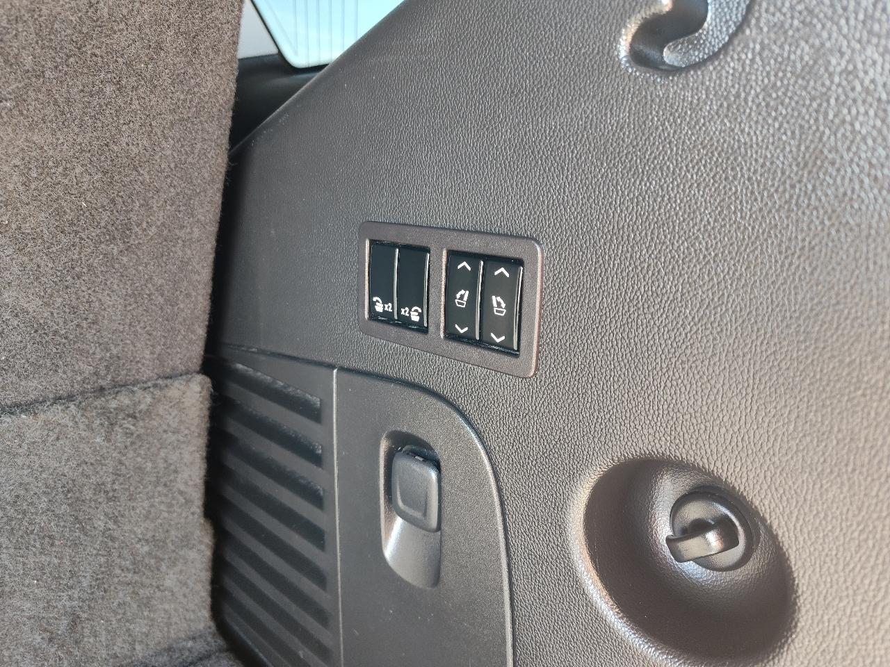 Chevrolet Tahoe Premier 4D SUV RWD 2017