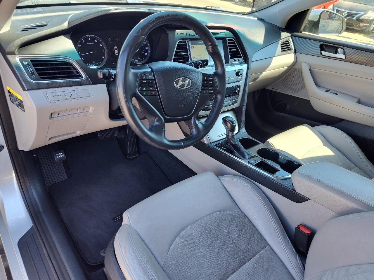 Hyundai Sonata Sport + 4D Sedan 2.4 2015