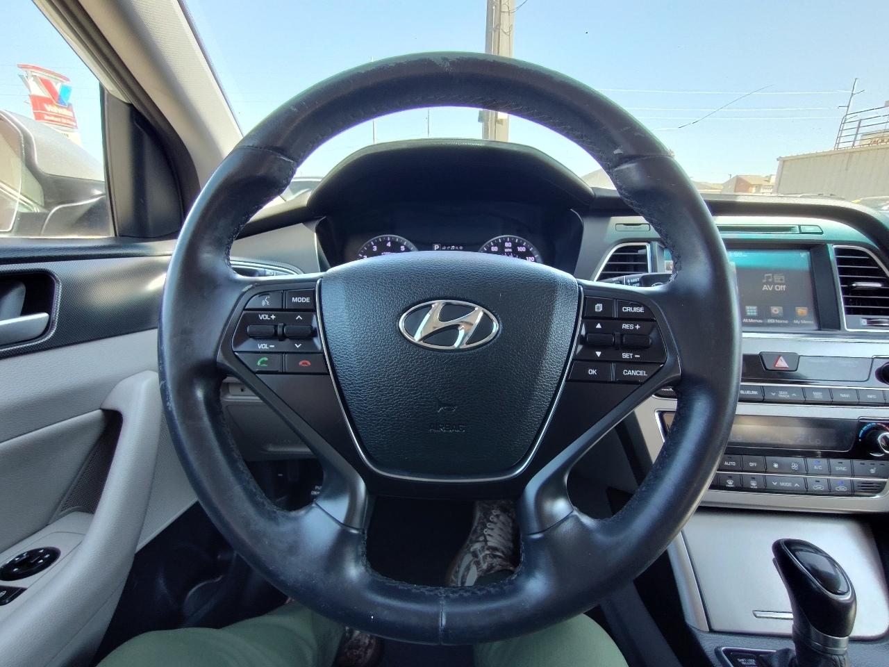 Hyundai Sonata Sport + 4D Sedan 2.4 2015