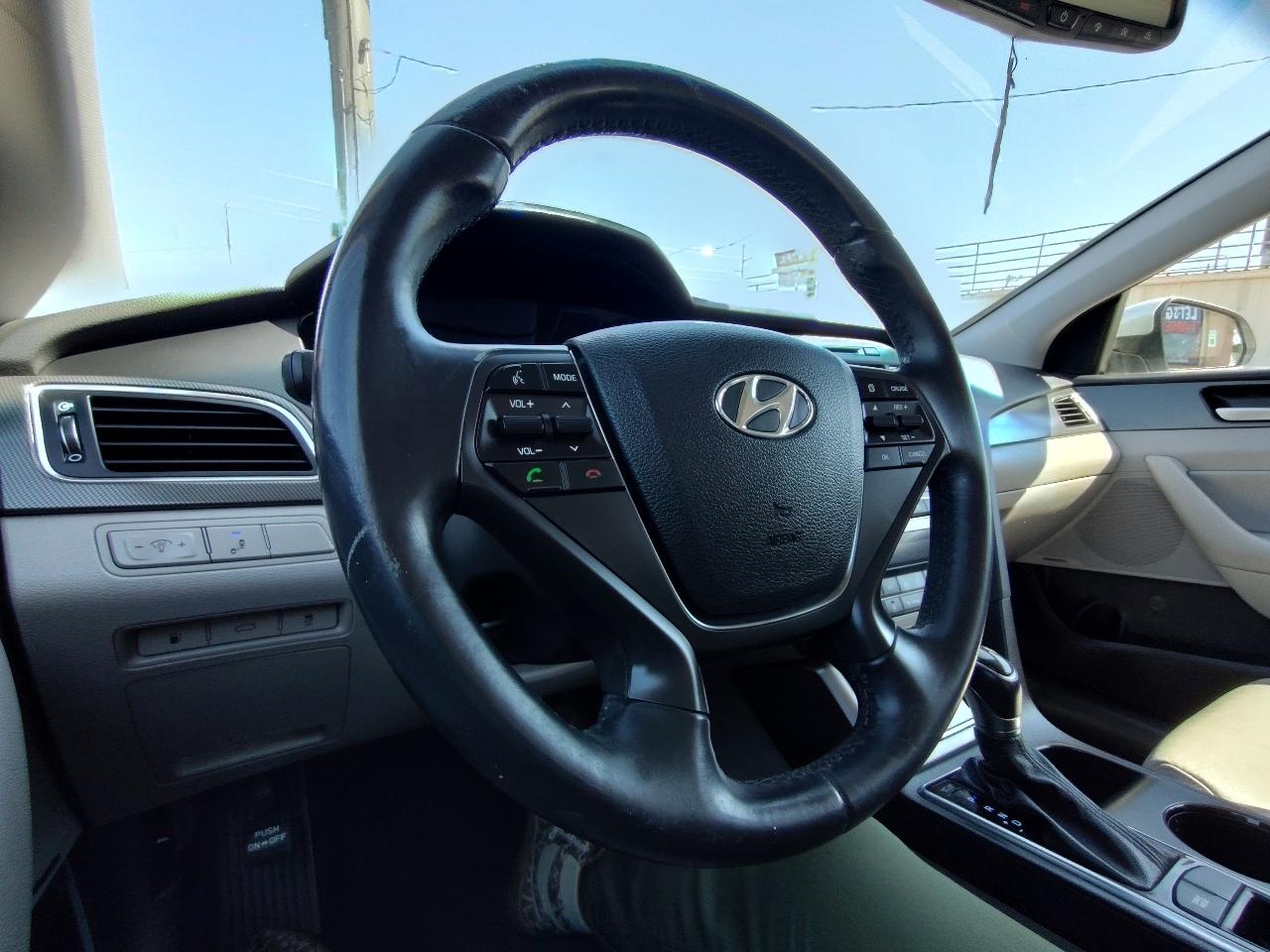 Hyundai Sonata Sport + 4D Sedan 2.4 2015