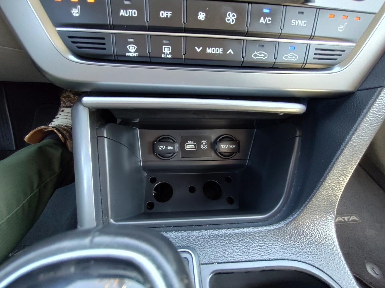 Hyundai Sonata Sport + 4D Sedan 2.4 2015