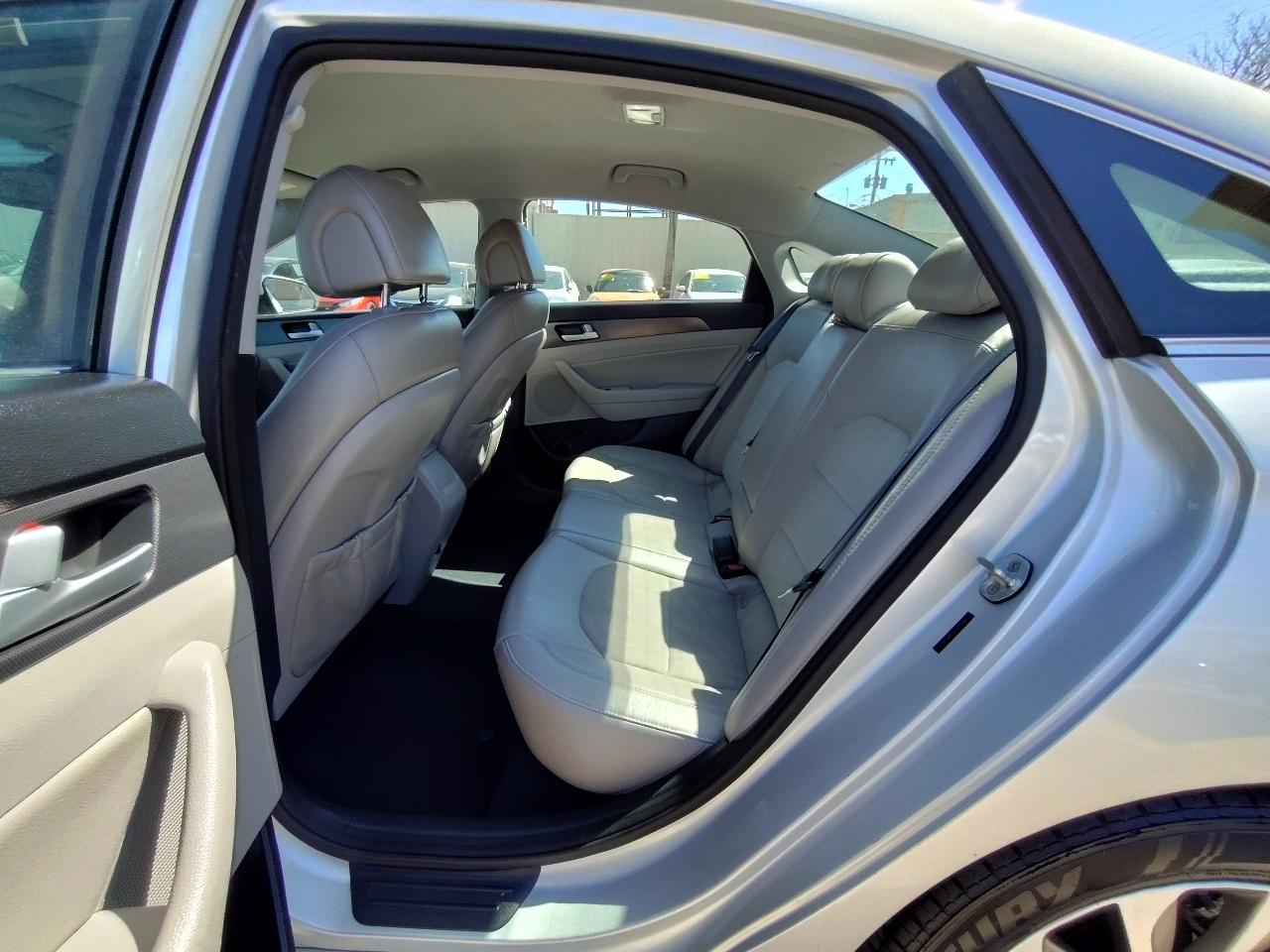 Hyundai Sonata Sport + 4D Sedan 2.4 2015